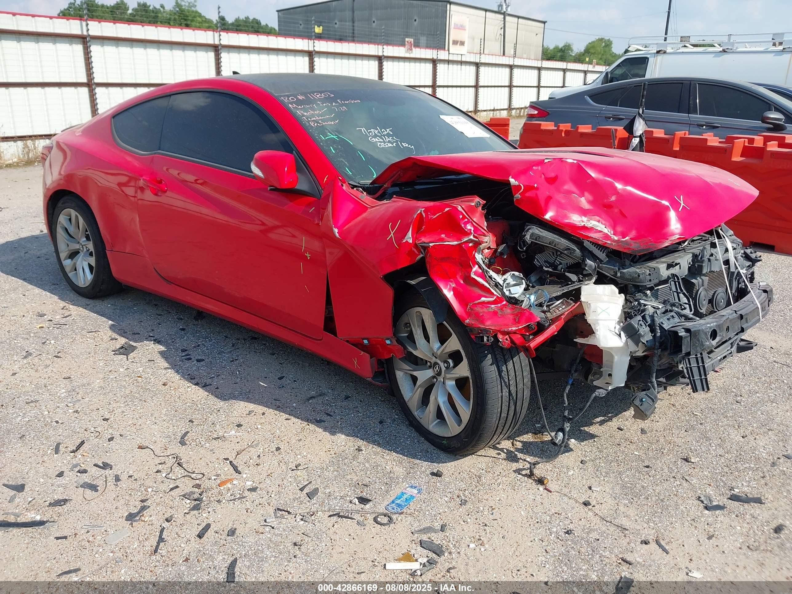 2015 Hyundai Genesis 3.8 Base Red vin: KMHHU6KJ3FU123255