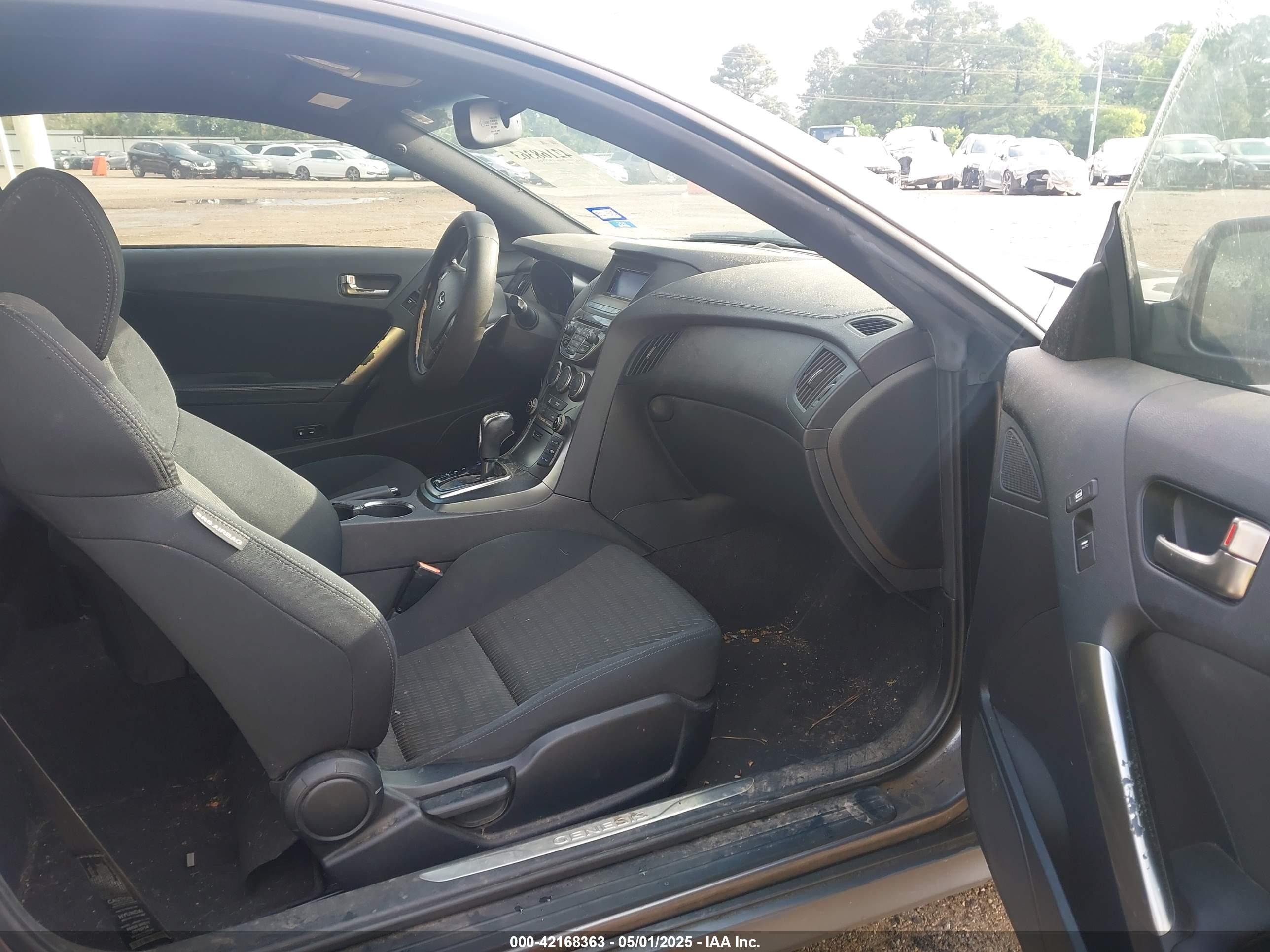 2015 Hyundai Genesis   Gray vin: KMHHU6KJ3FU124857