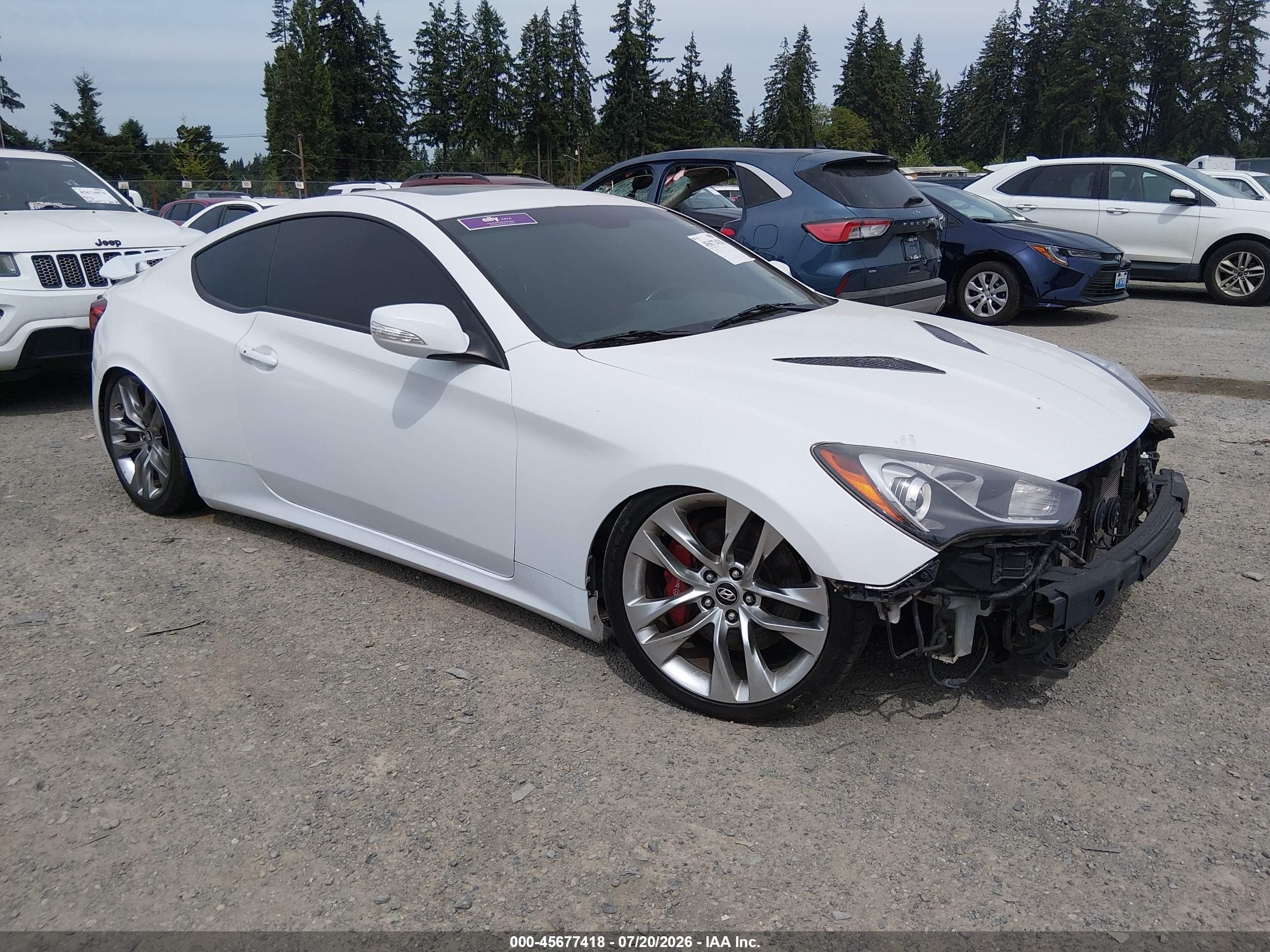 2015 Hyundai Genesis   White vin: KMHHU6KJ3FU129072