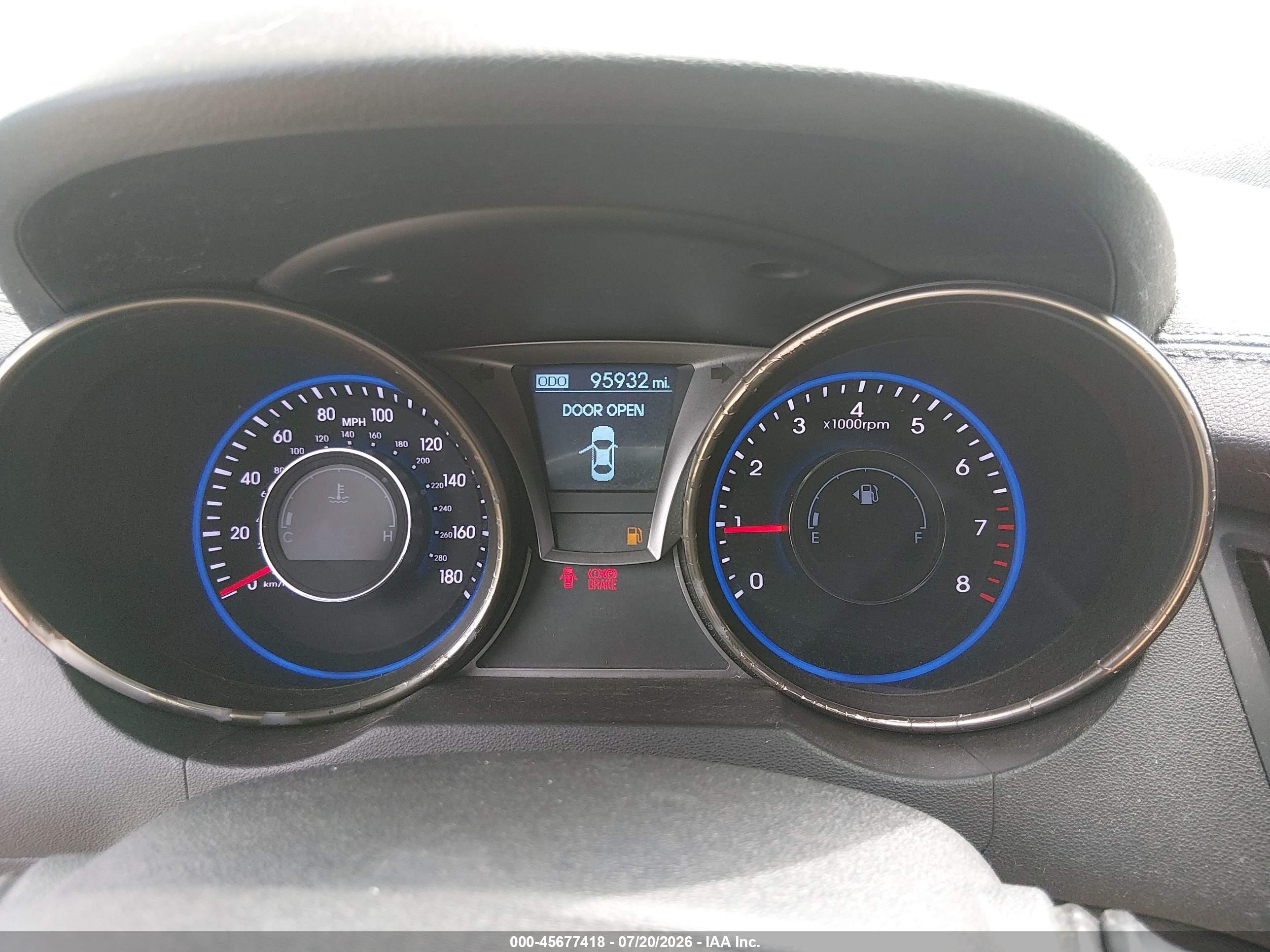 2015 Hyundai Genesis   White vin: KMHHU6KJ3FU129072