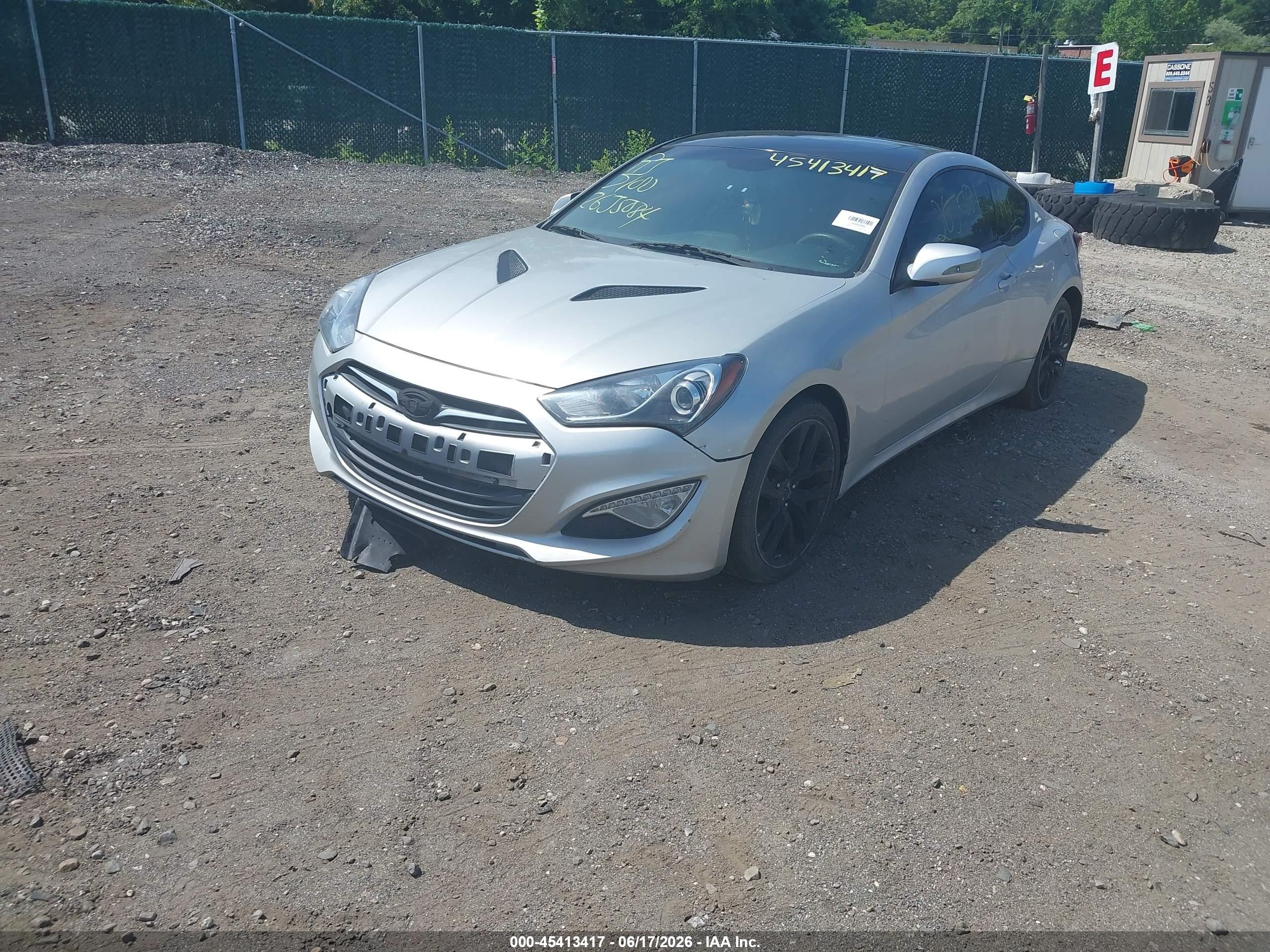 2013 Hyundai Genesis 3.8 Grand Touring Серебряный vin: KMHHU6KJ4DU104680