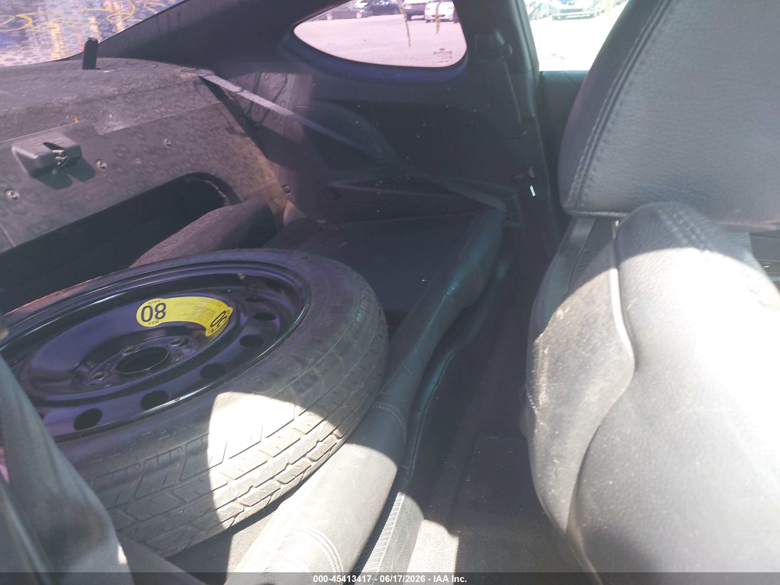 2013 Hyundai Genesis 3.8 Grand Touring Серебряный vin: KMHHU6KJ4DU104680