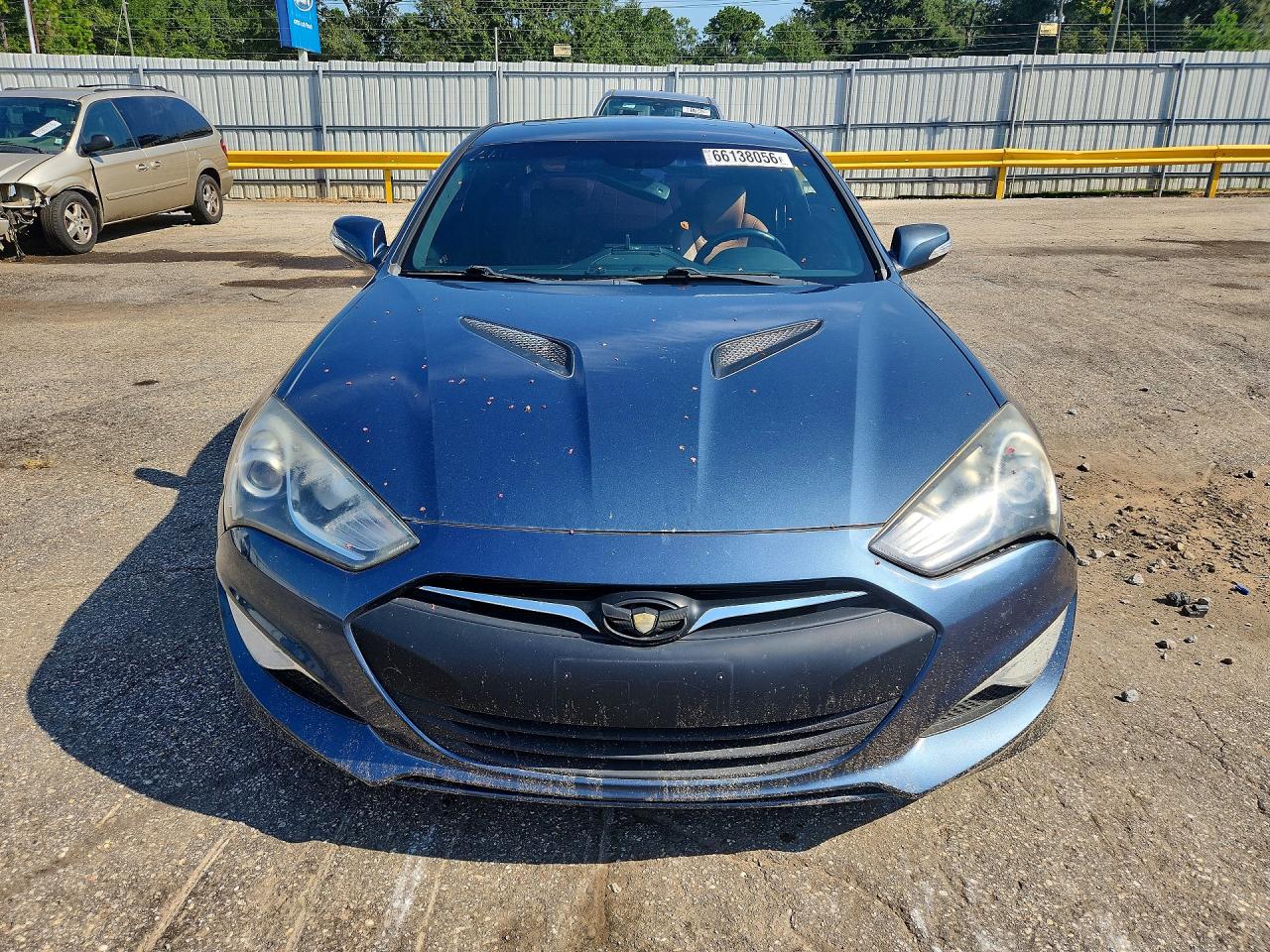 2013 Hyundai Genesis Coupe 3.8 Grand Touring Blue vin: KMHHU6KJ5DU094077