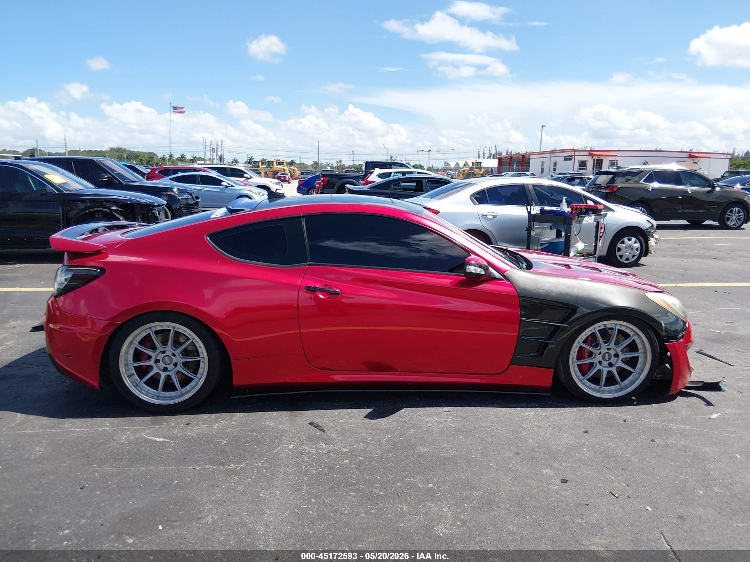 2013 Hyundai Genesis 3.8 Grand Touring Красный vin: KMHHU6KJ5DU107961