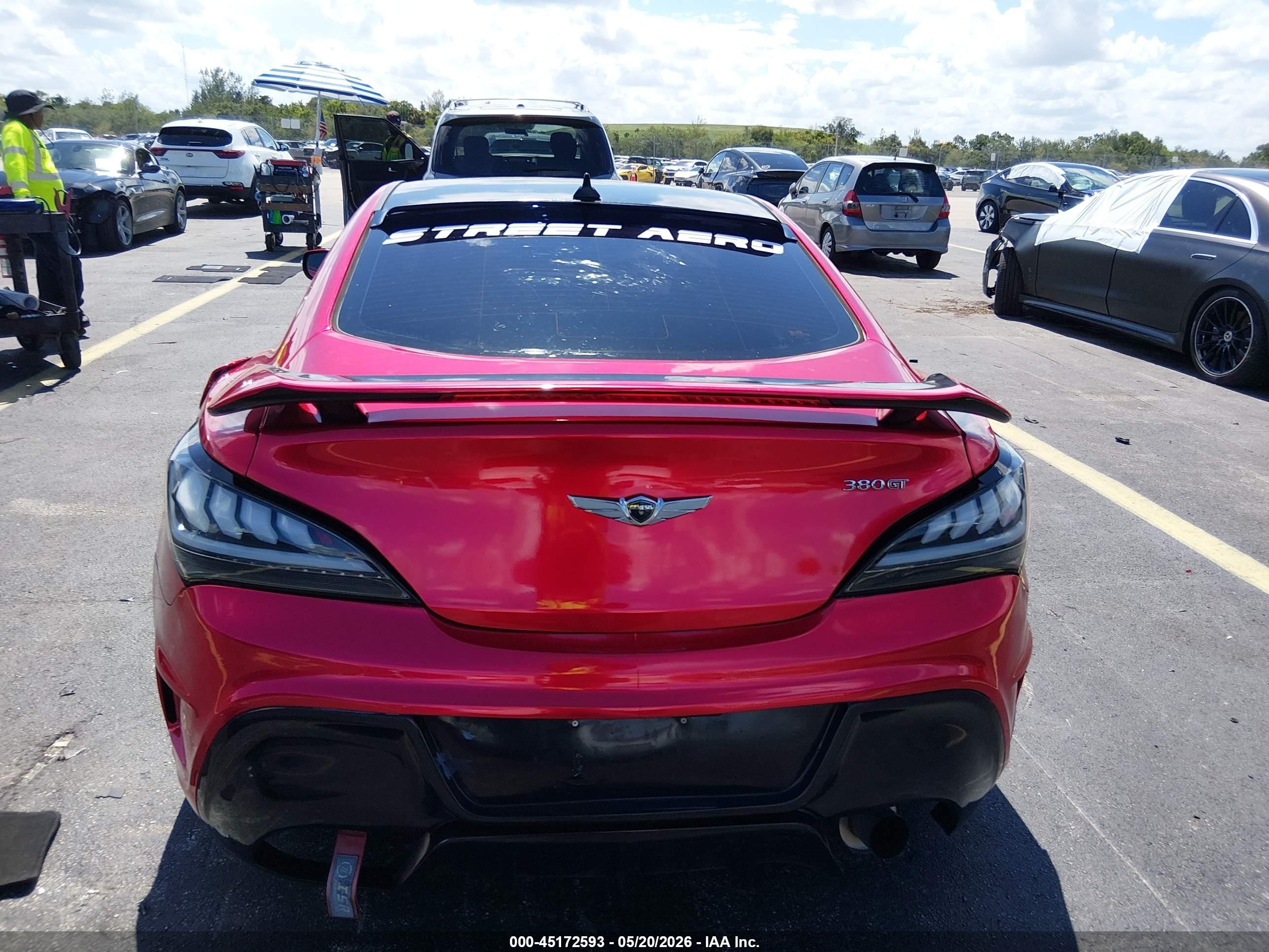 2013 Hyundai Genesis 3.8 Grand Touring Красный vin: KMHHU6KJ5DU107961