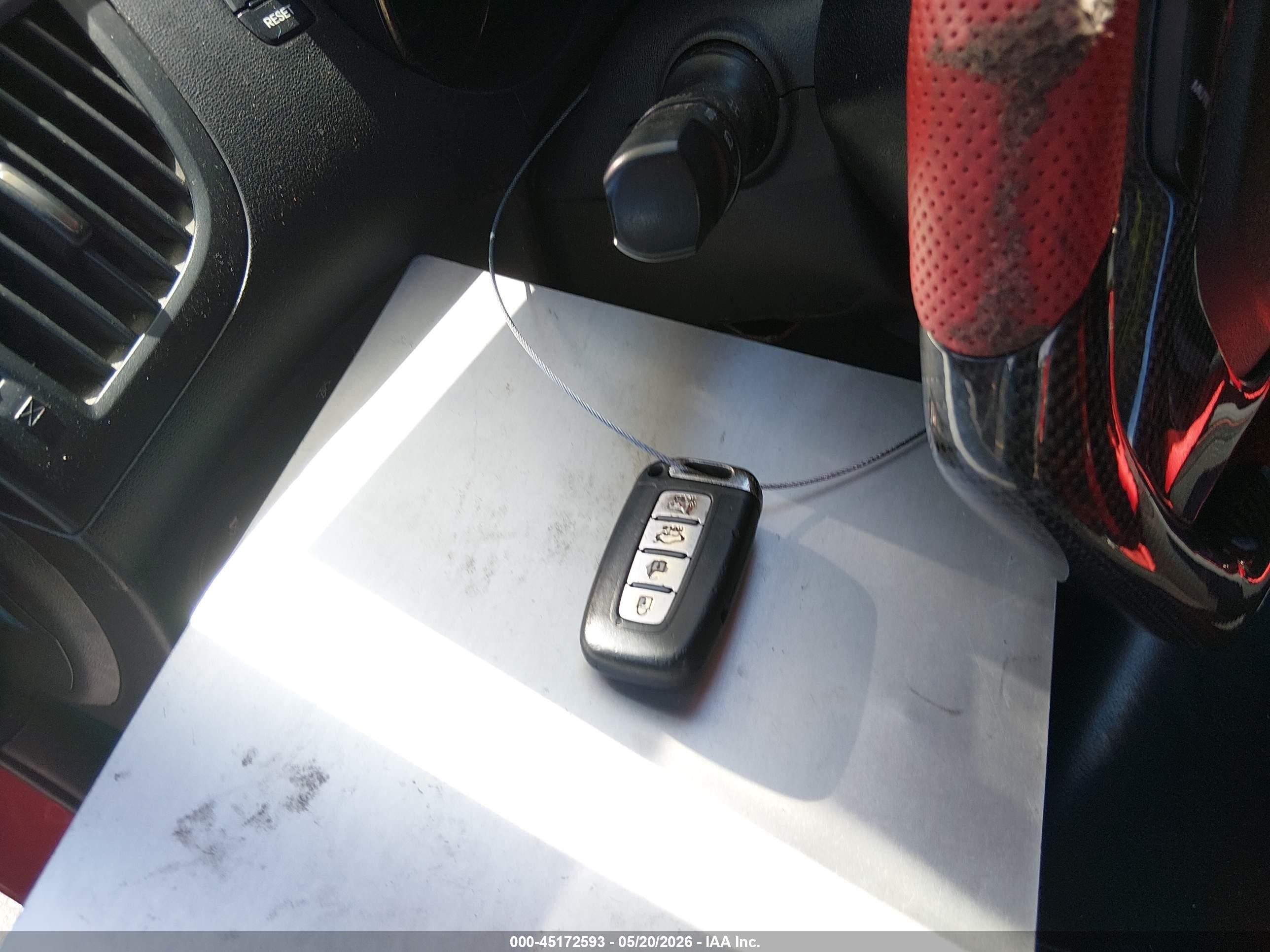 2013 Hyundai Genesis 3.8 Grand Touring Красный vin: KMHHU6KJ5DU107961