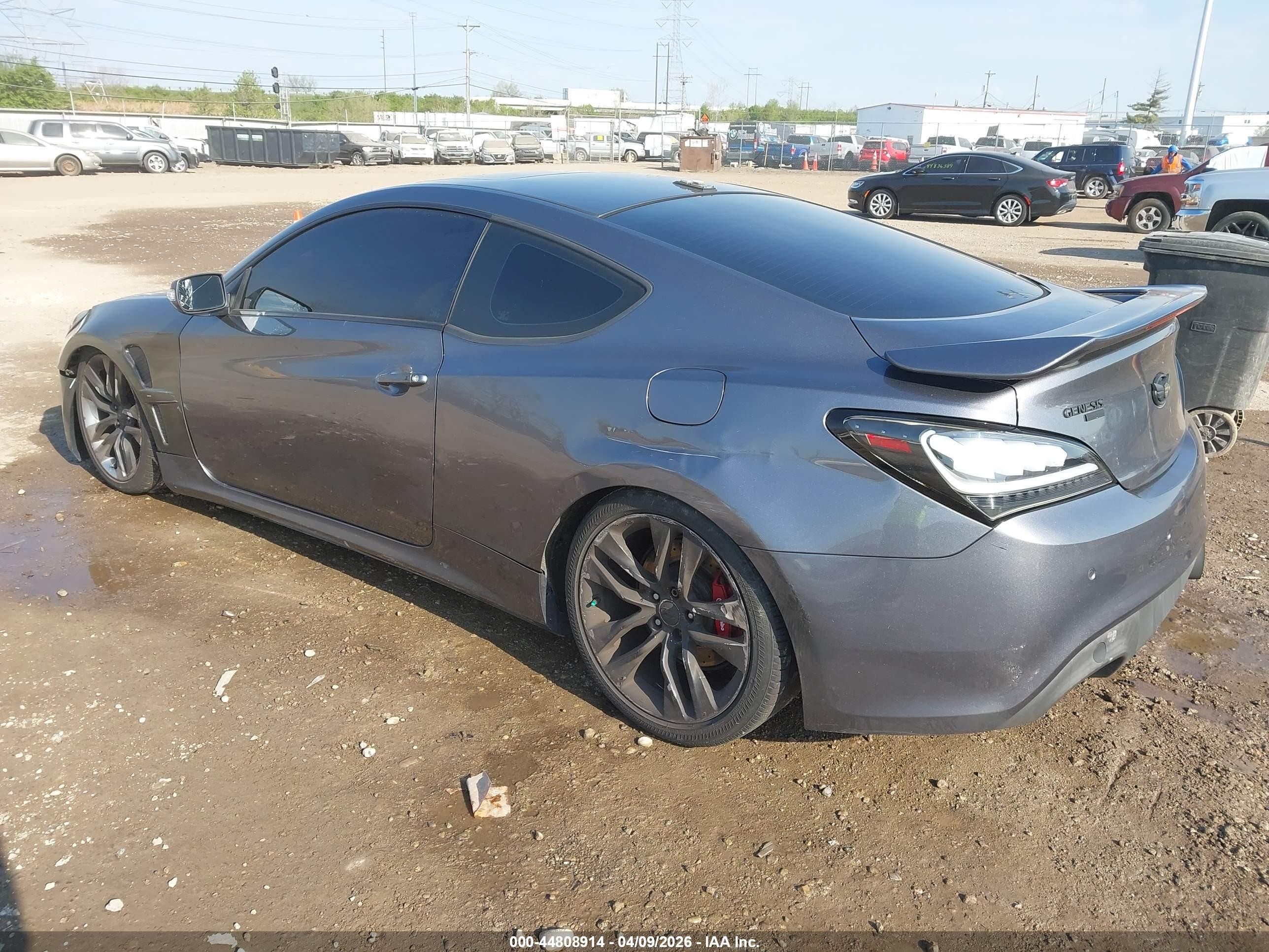 2015 Hyundai Genesis 3.8 Ultimate Gray vin: KMHHU6KJ5FU129574