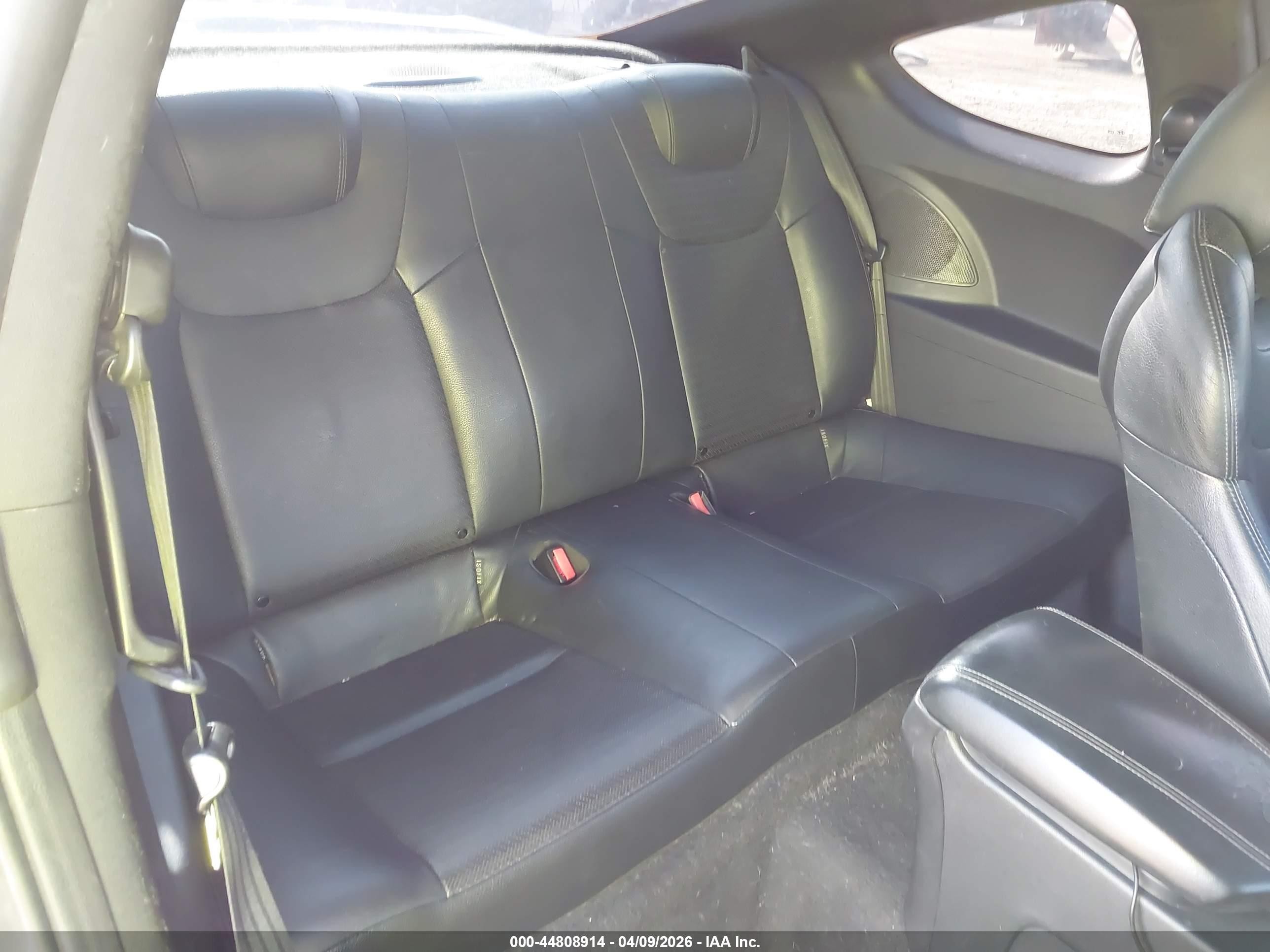 2015 Hyundai Genesis 3.8 Ultimate Gray vin: KMHHU6KJ5FU129574