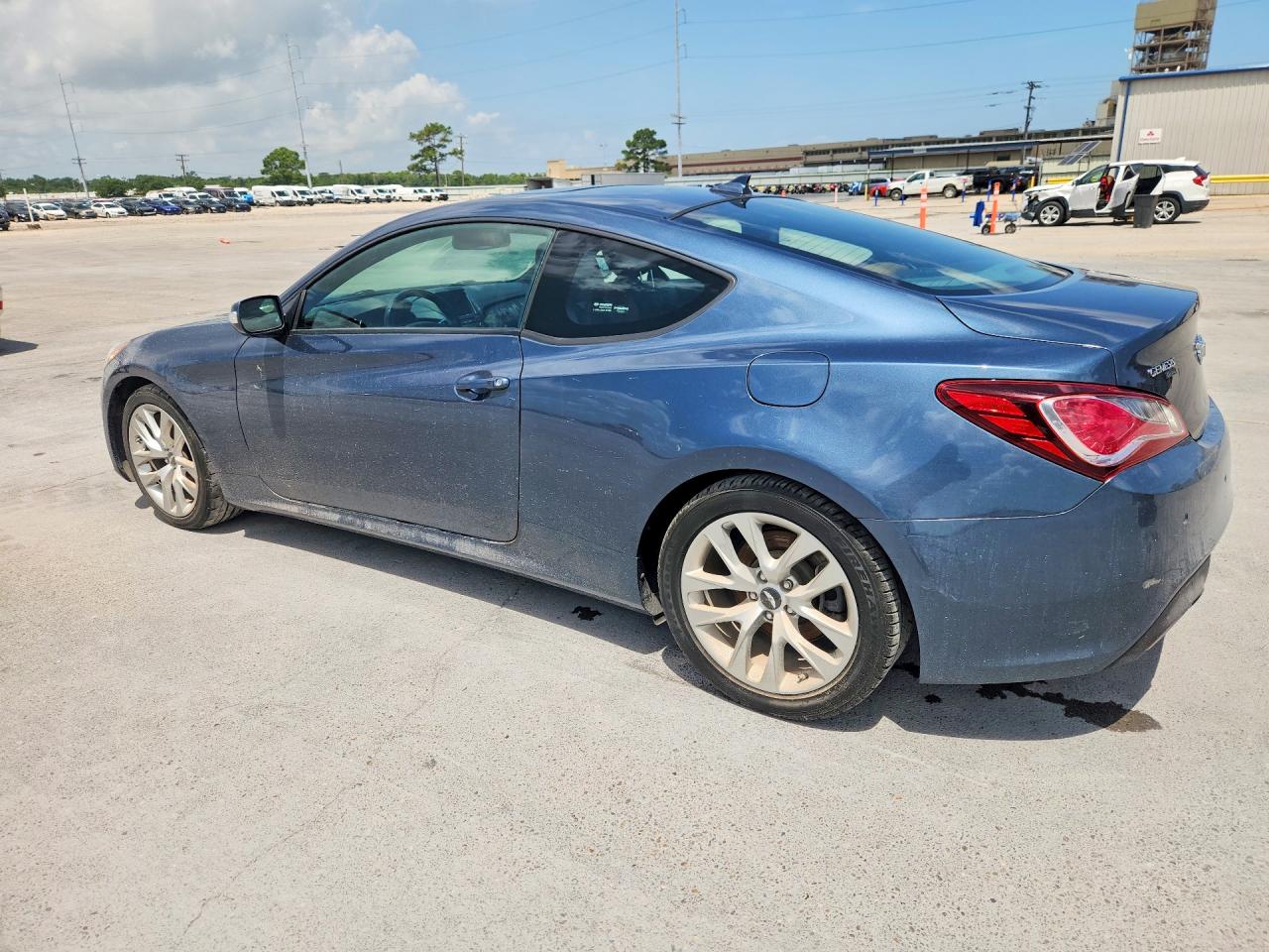 2013 Hyundai Genesis Coupe 3.8l Blue vin: KMHHU6KJ6DU095965