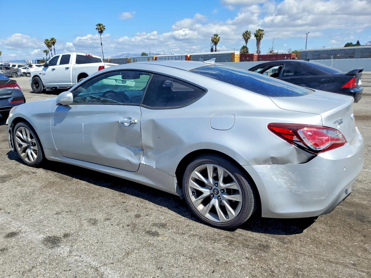 2014 Hyundai Genesis Coupe 3.8l Silver vin: KMHHU6KJ6EU114841