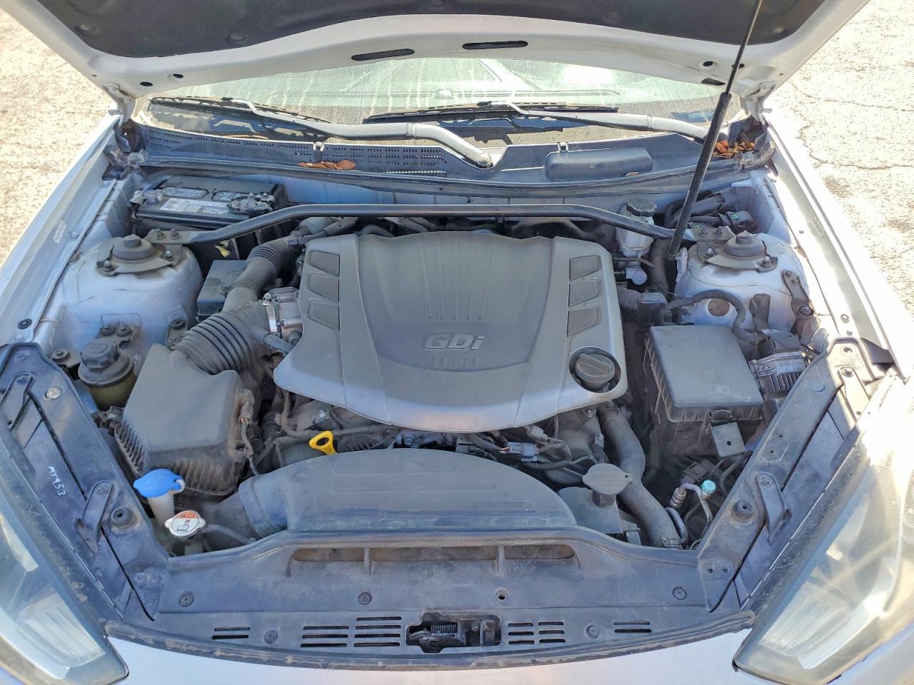 2014 Hyundai Genesis Coupe 3.8l Silver vin: KMHHU6KJ6EU114841