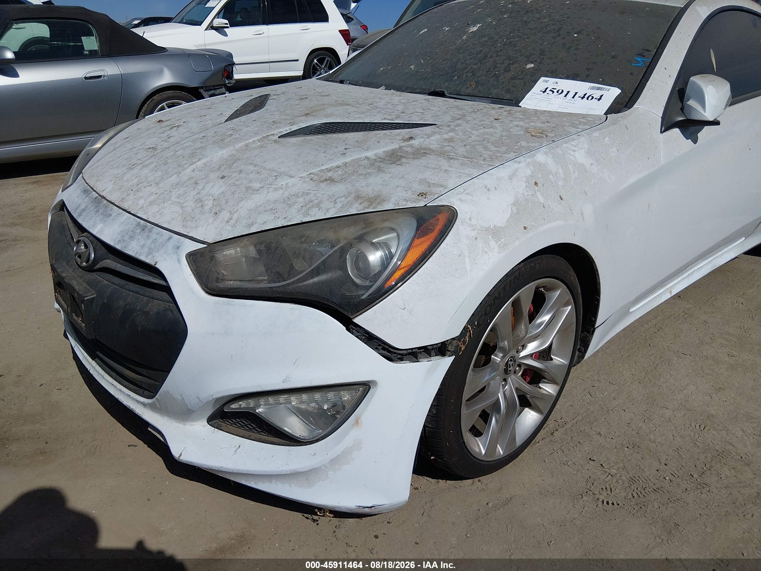 2014 Hyundai Genesis 3.8 R-spec White vin: KMHHU6KJ6EU120011