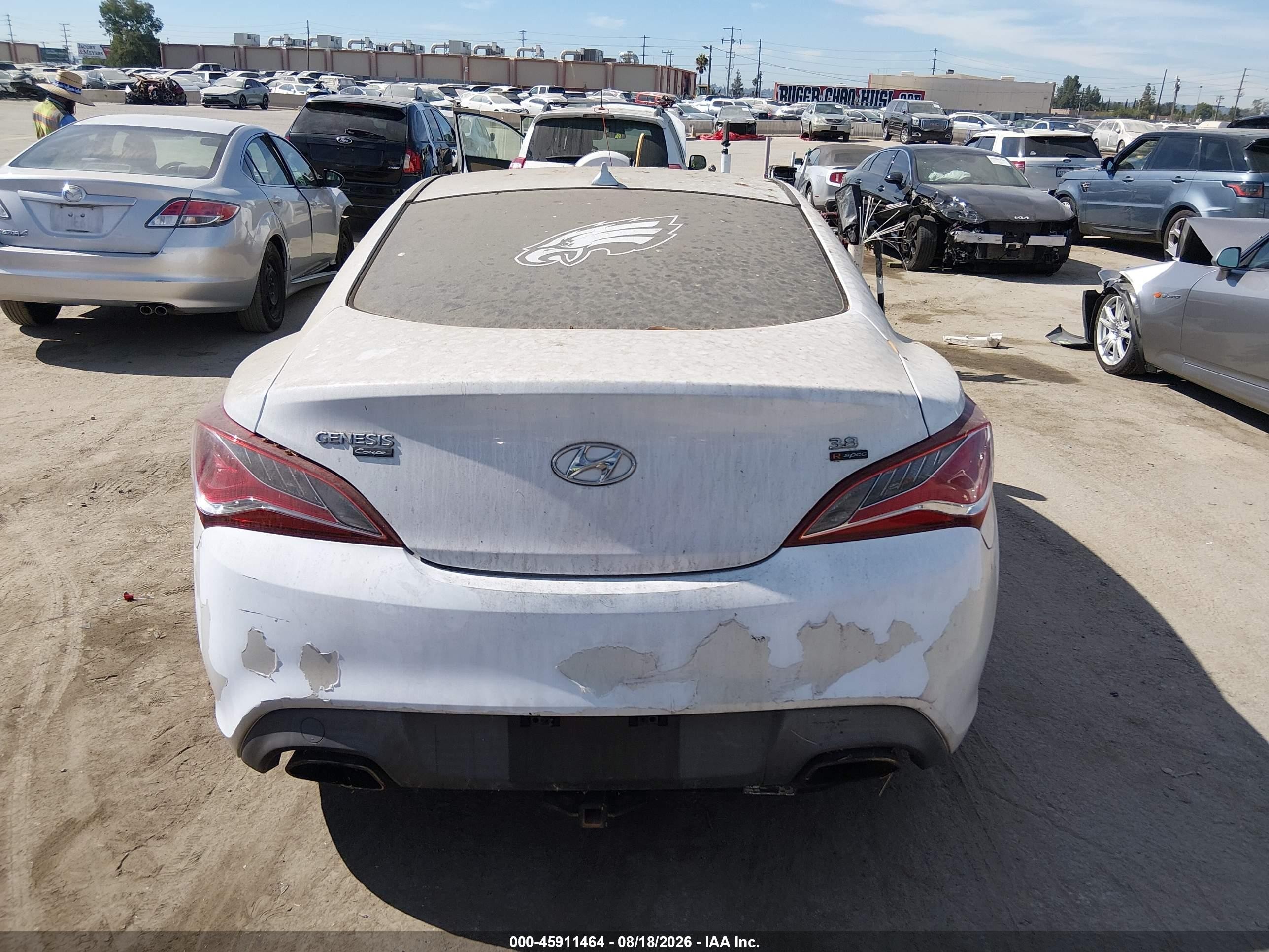 2014 Hyundai Genesis 3.8 R-spec White vin: KMHHU6KJ6EU120011
