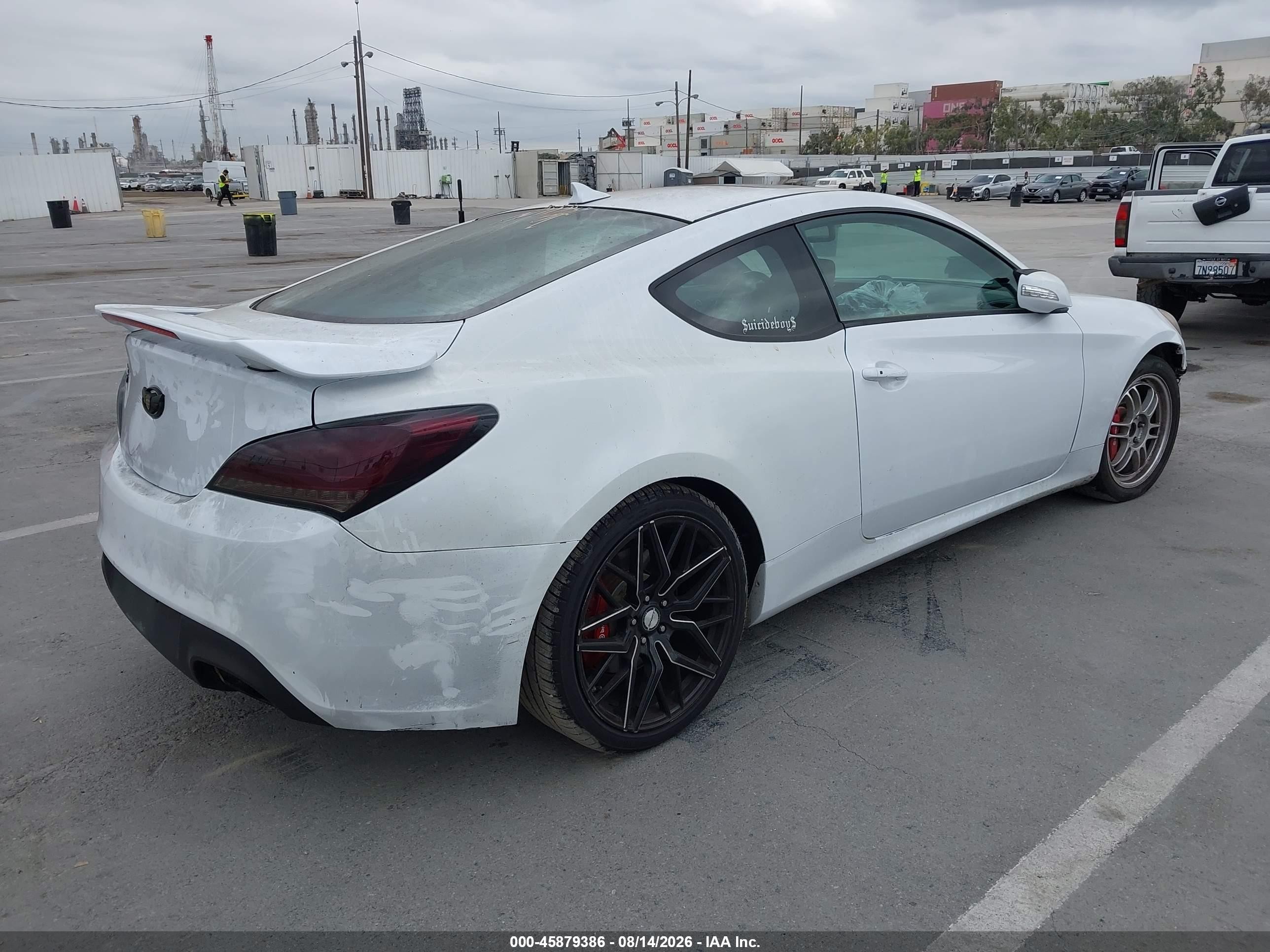 2015 Hyundai Genesis 3.8 Ultimate White vin: KMHHU6KJ6FU127932