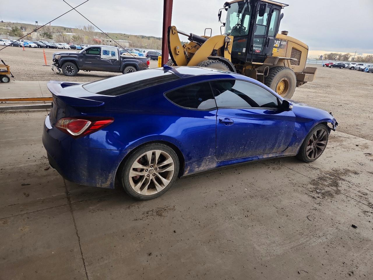 2013 Hyundai Genesis Coupe 3.8 Track Blue vin: KMHHU6KJ7DU080424