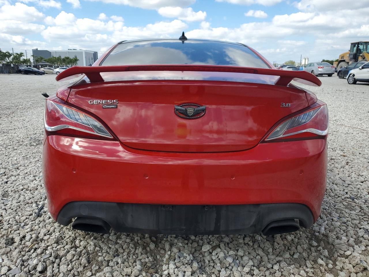 2015 Hyundai Genesis Coupe Red vin: KMHHU6KJ7FU121864