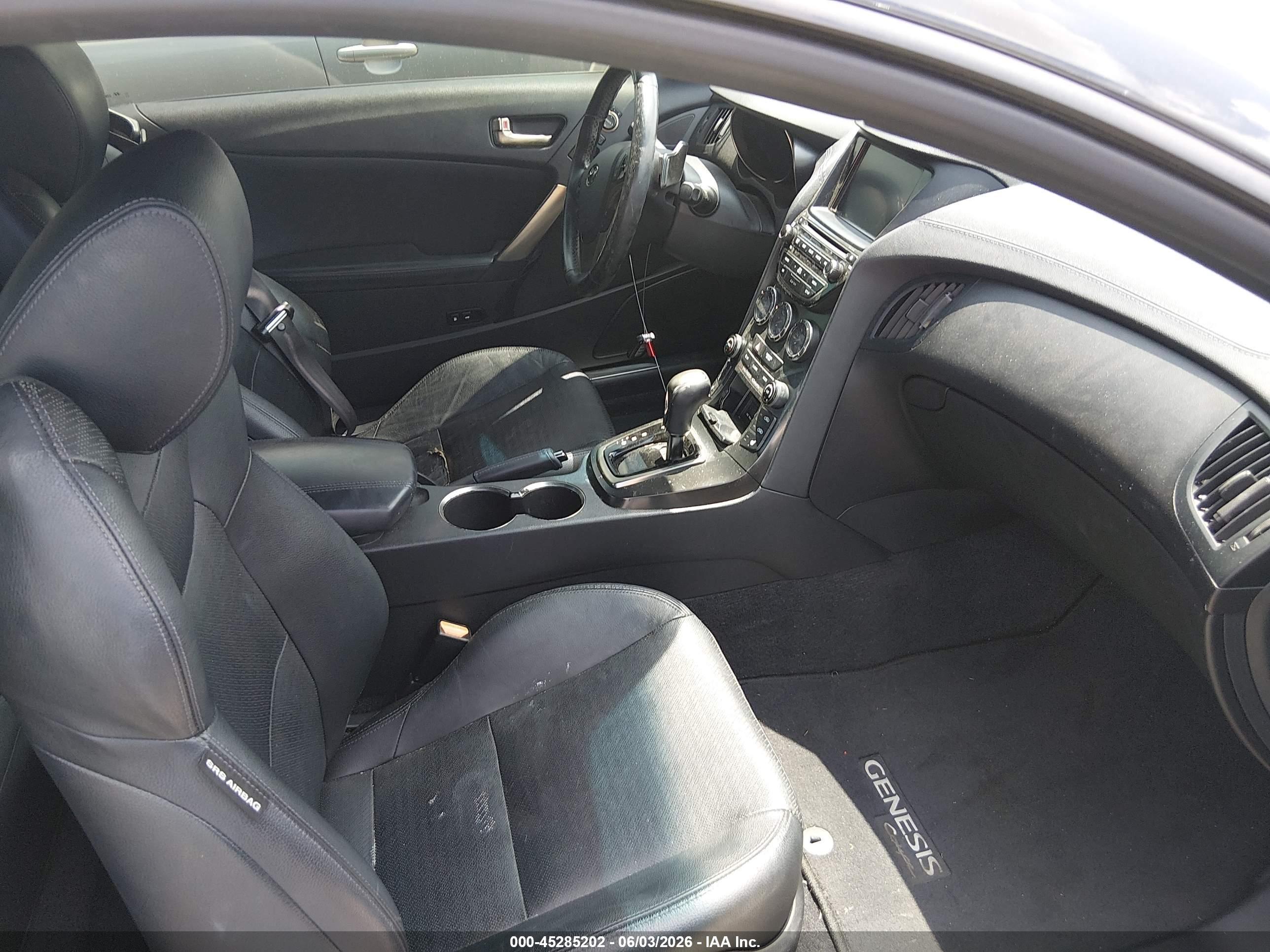 2015 Hyundai Genesis 3.8 Ultimate Black vin: KMHHU6KJ7FU125476