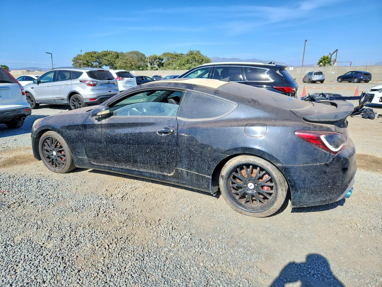 2013 Hyundai Genesis Coupe 3.8 Track Black vin: KMHHU6KJ8DU091870