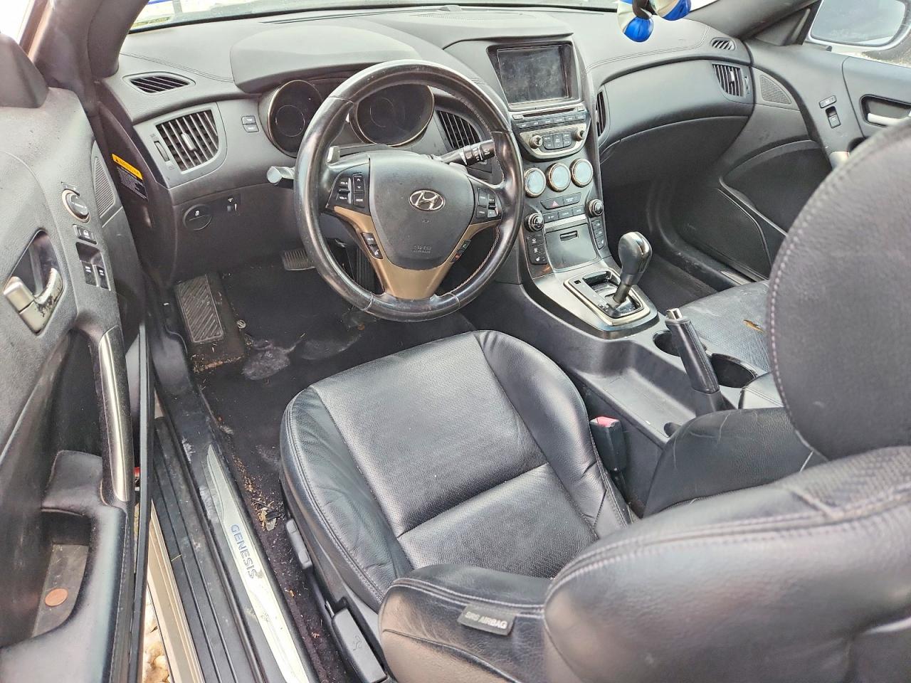 2013 Hyundai Genesis Coupe 3.8l Silver vin: KMHHU6KJ8DU092131