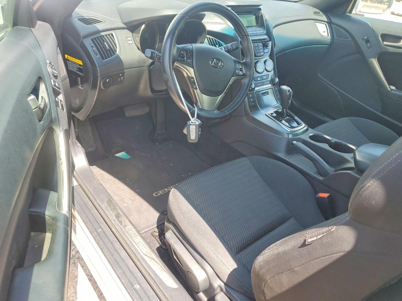 2015 Hyundai Genesis Coupe 3.8 Серебряный vin: KMHHU6KJ8FU124370