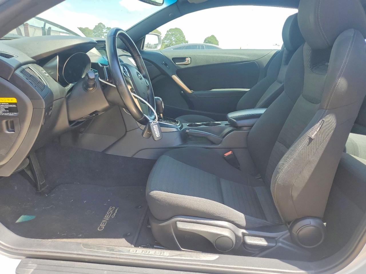 2015 Hyundai Genesis Coupe 3.8 Серебряный vin: KMHHU6KJ8FU124370
