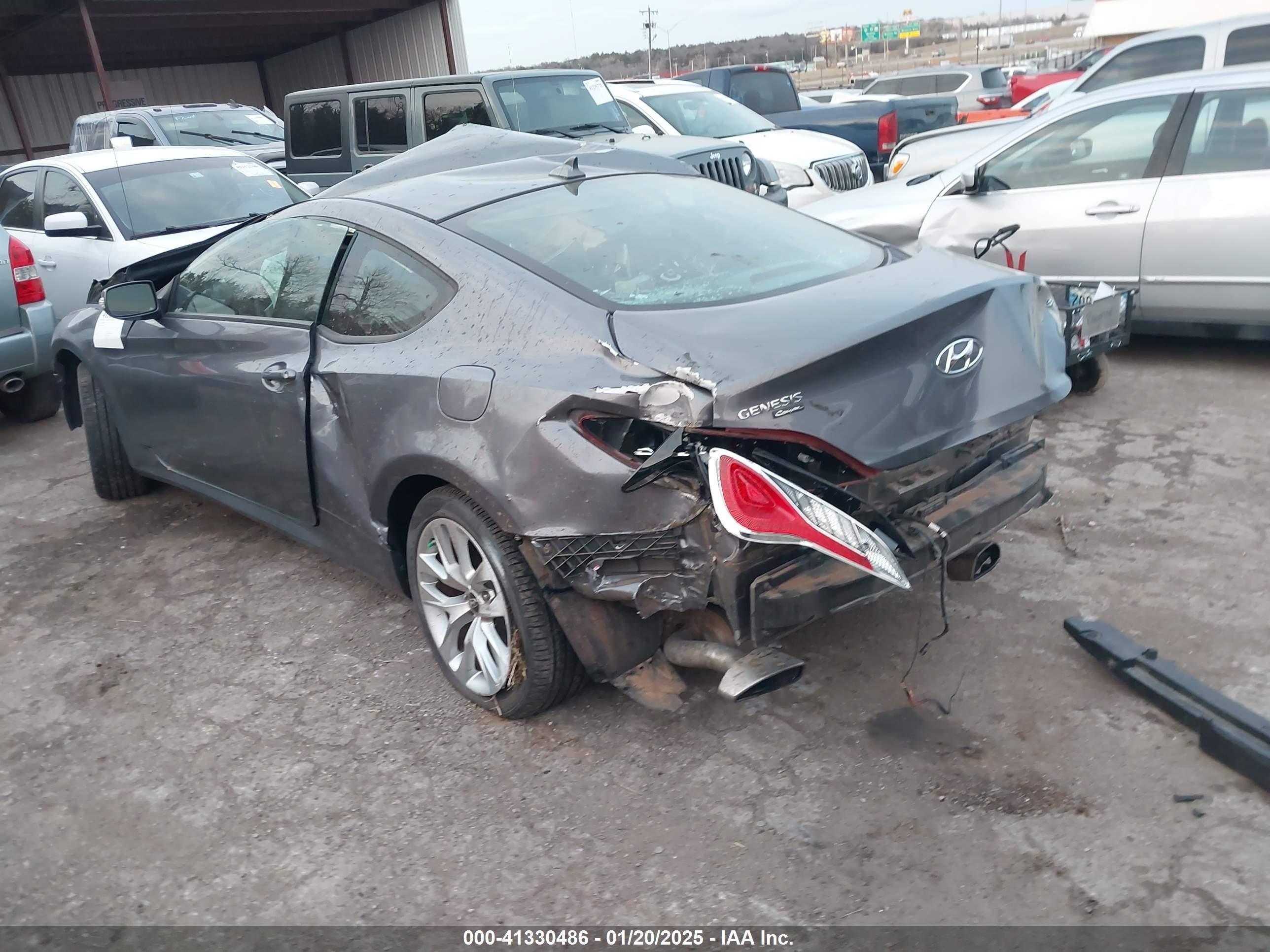 2015 Hyundai Genesis   Gray vin: KMHHU6KJ8FU124823
