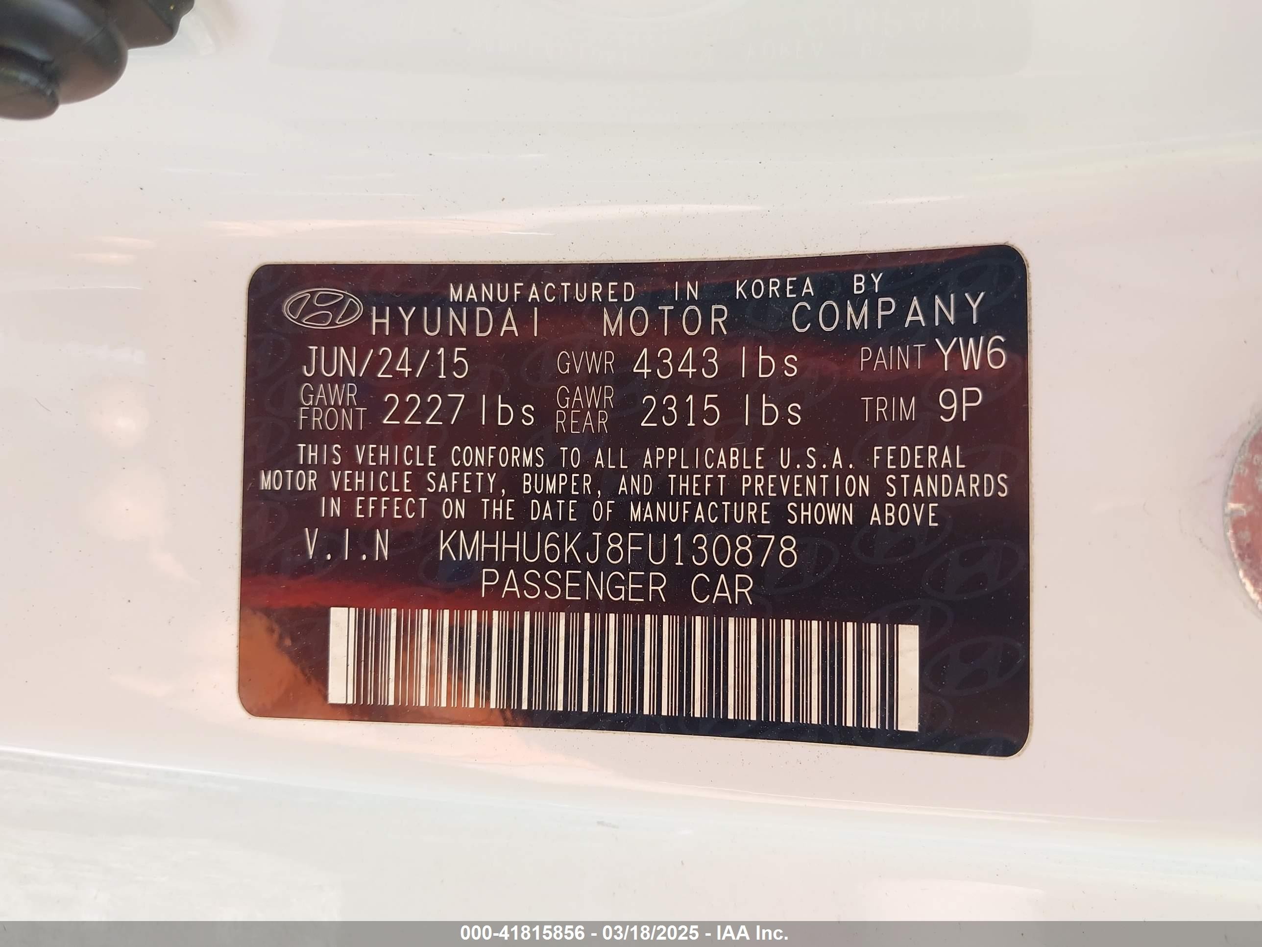 2015 Hyundai Genesis 3.8 Ultimate White vin: KMHHU6KJ8FU130878
