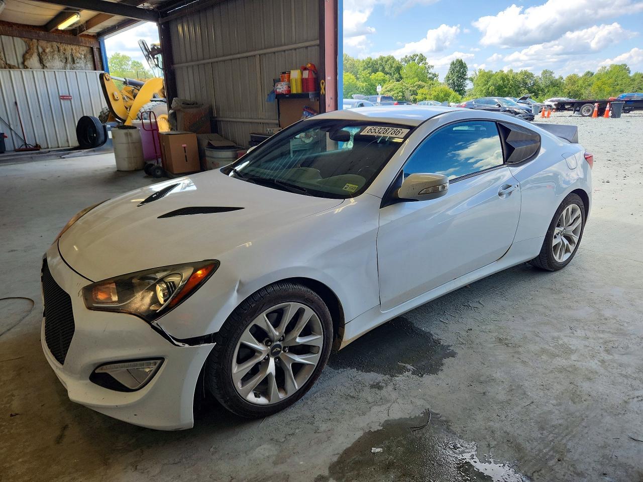 2015 Hyundai Genesis Coupe 3.8 White vin: KMHHU6KJ9FU122272