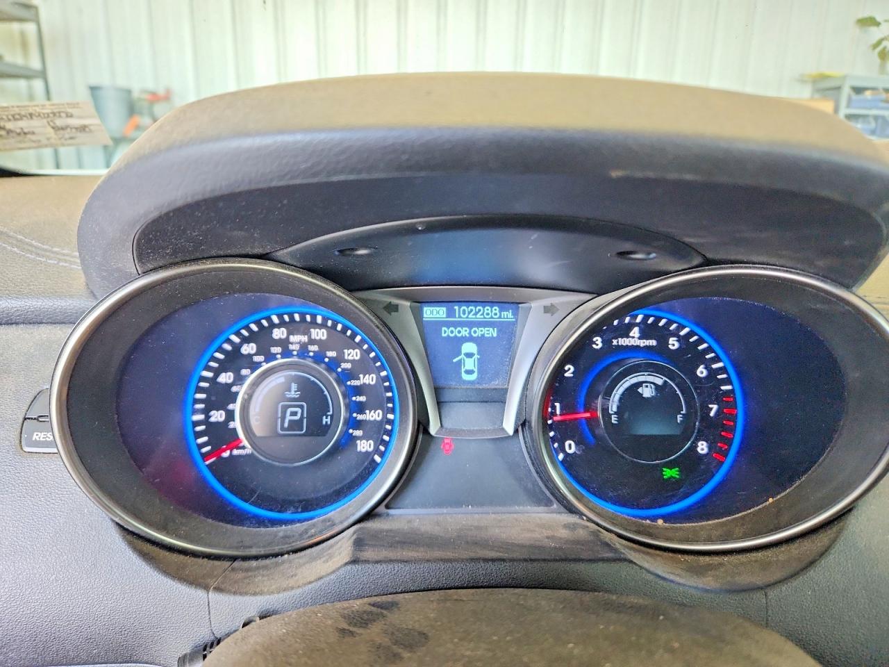 2015 Hyundai Genesis Coupe 3.8 White vin: KMHHU6KJ9FU122272