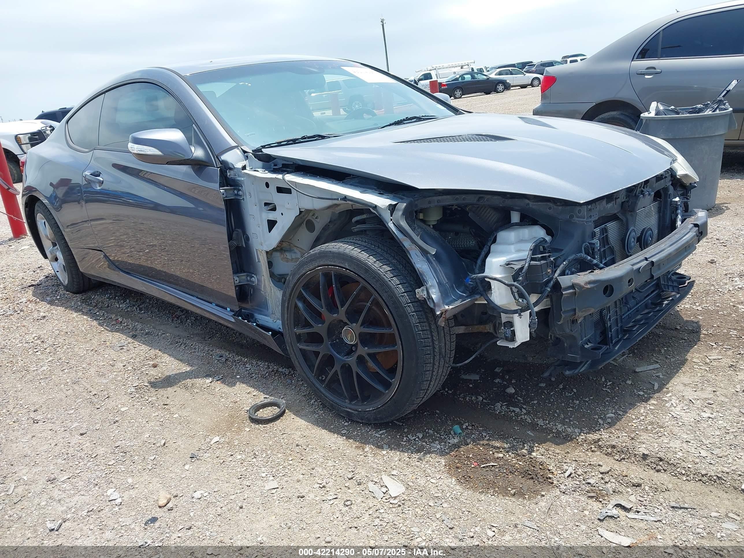 2015 Hyundai Genesis   Gray vin: KMHHU6KJ9FU124846