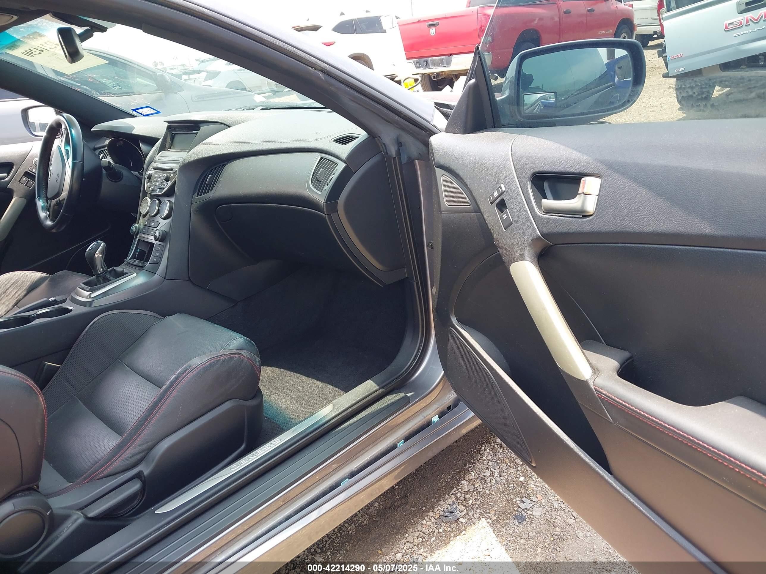 2015 Hyundai Genesis   Gray vin: KMHHU6KJ9FU124846