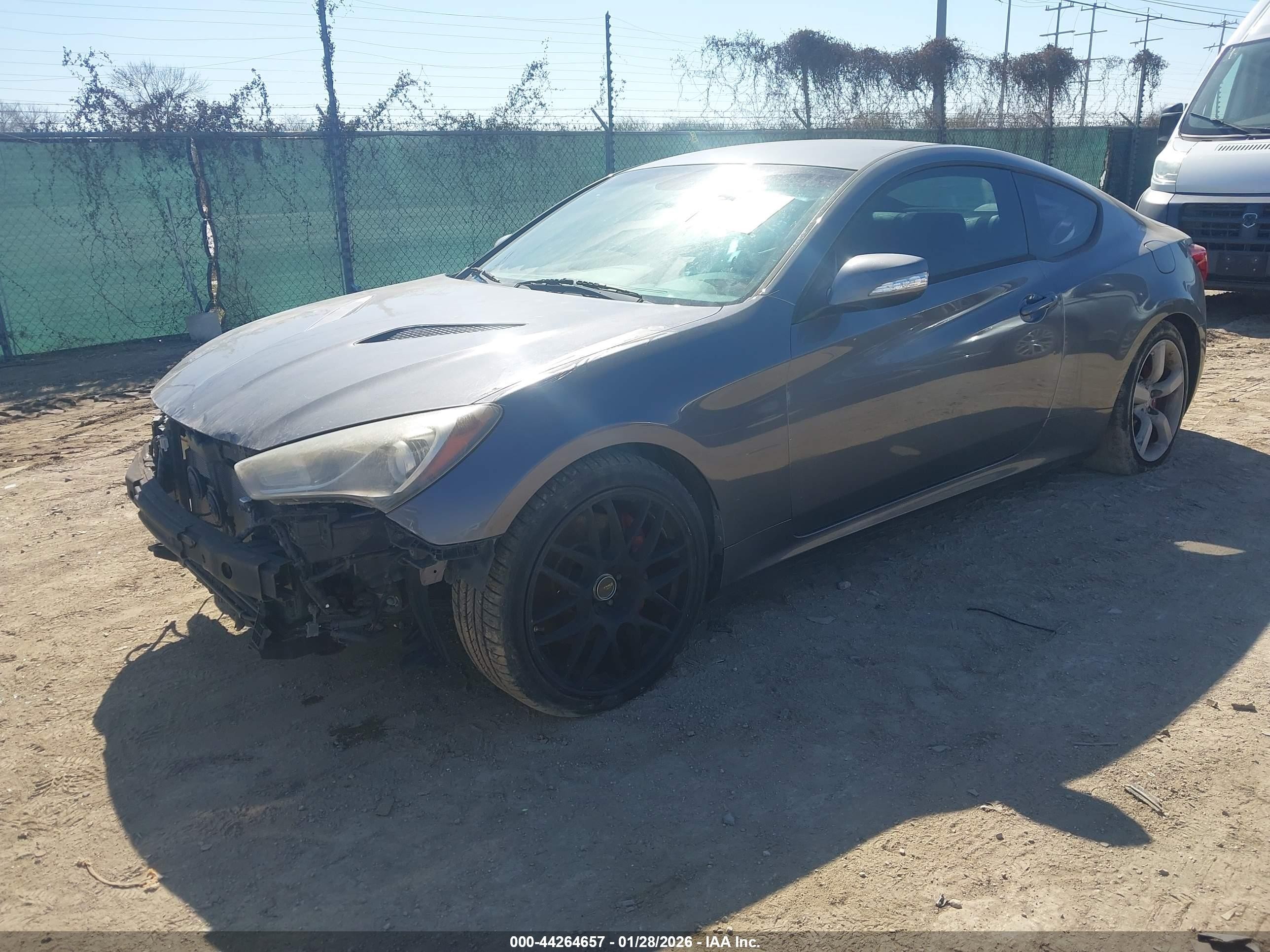 2015 Hyundai Genesis 3.8 R-spec Gray vin: KMHHU6KJ9FU124846
