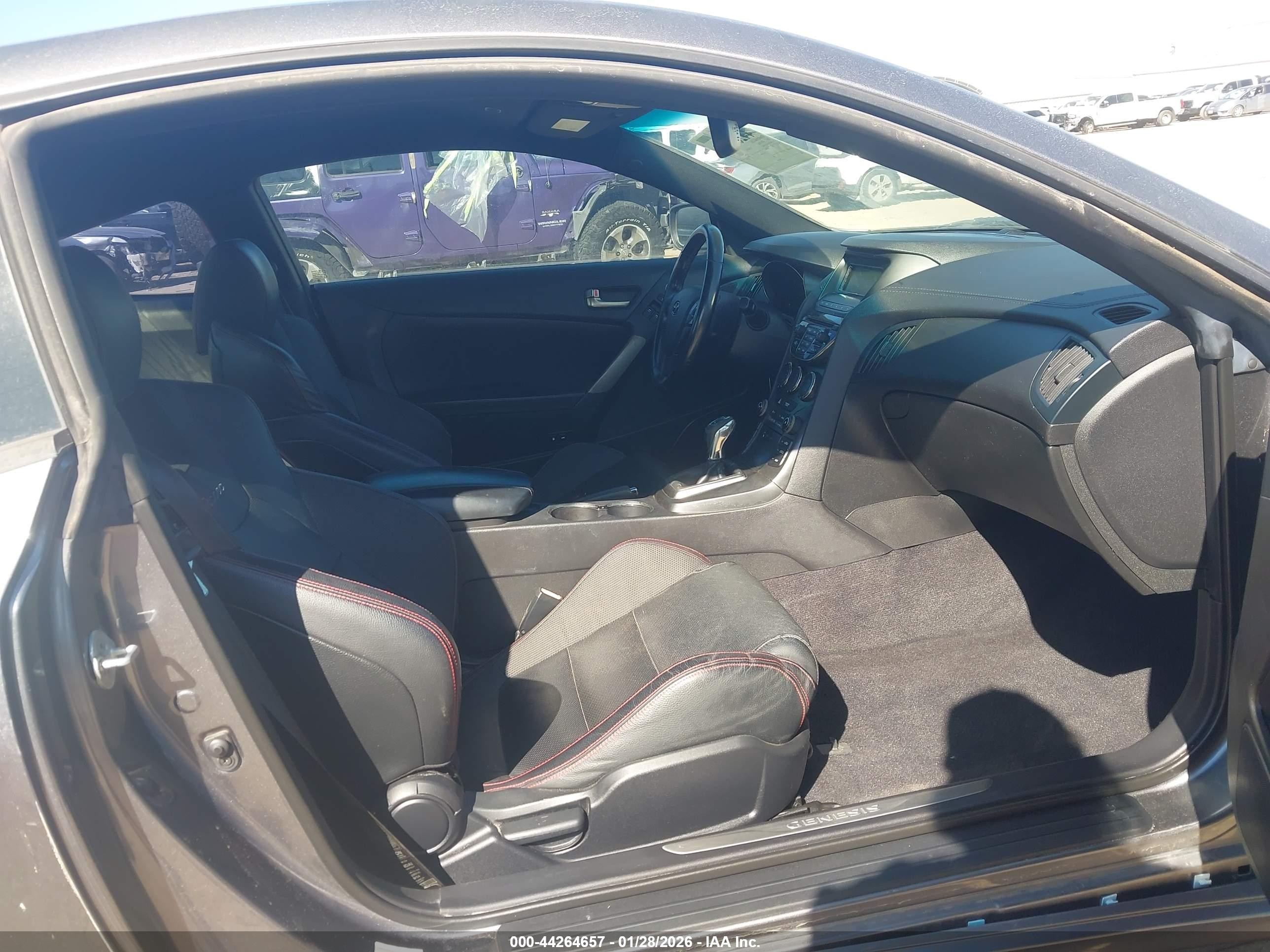 2015 Hyundai Genesis 3.8 R-spec Gray vin: KMHHU6KJ9FU124846