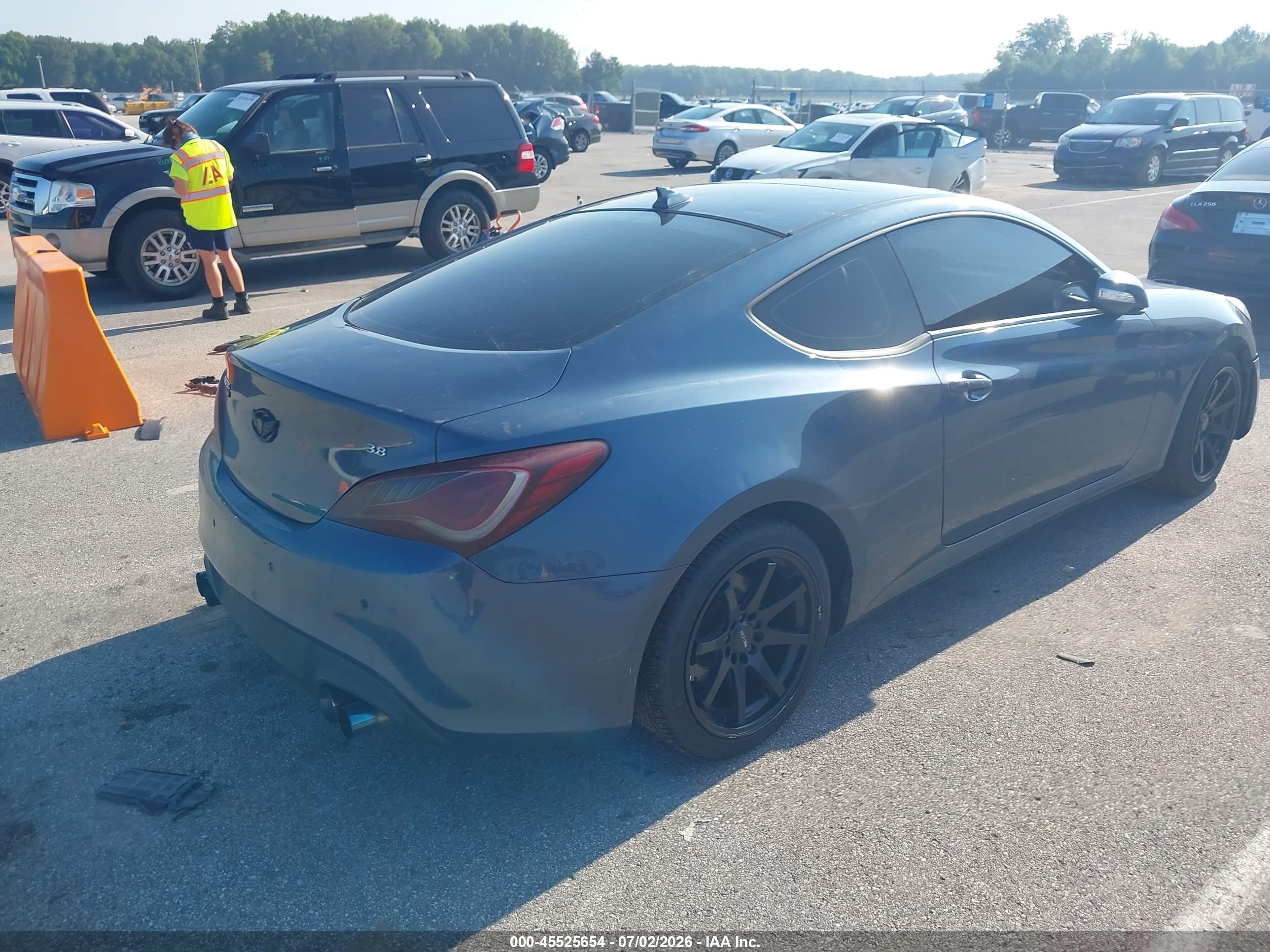 2013 Hyundai Genesis 3.8 Grand Touring Blue vin: KMHHU6KJXDU087979