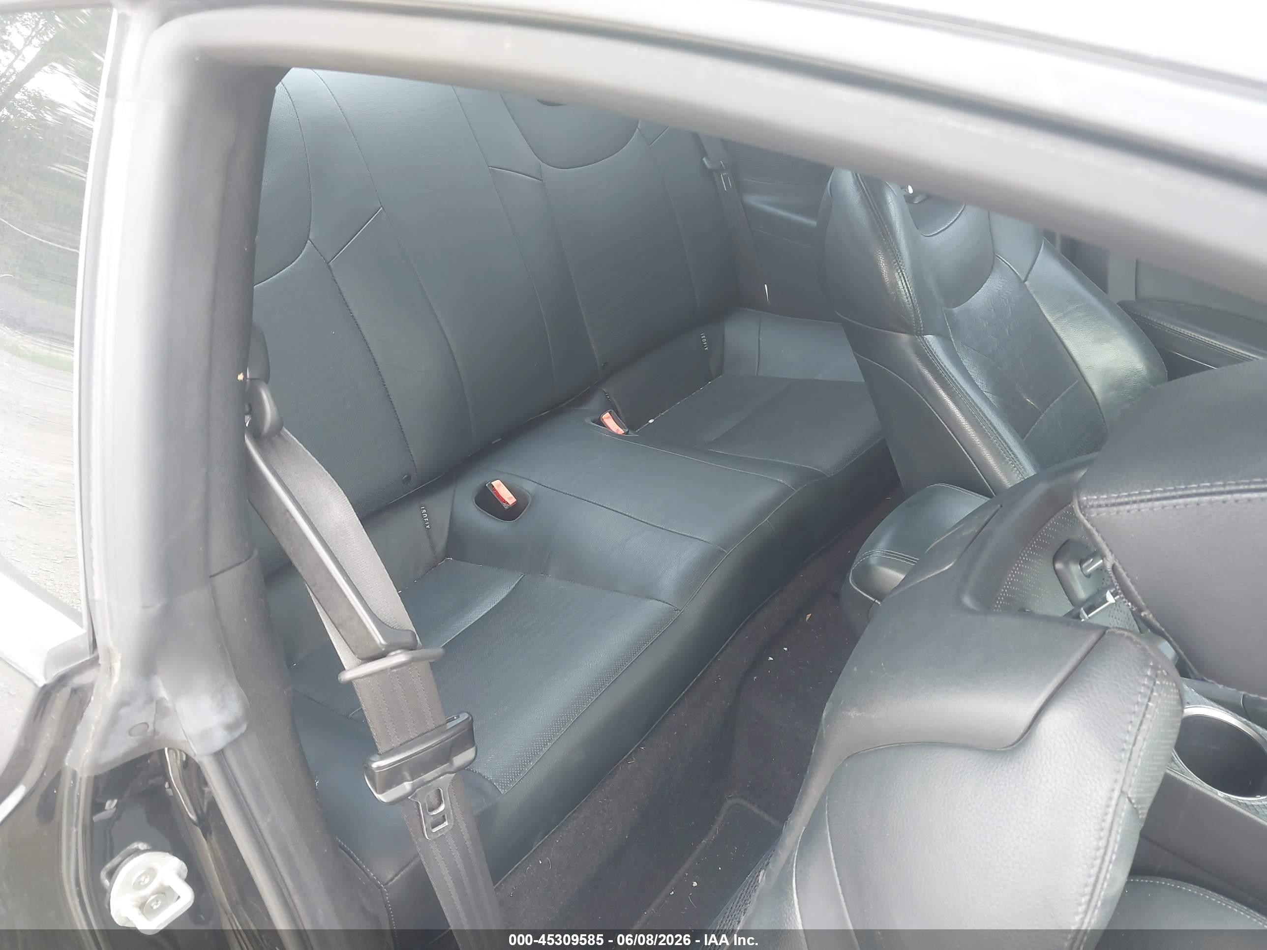2013 Hyundai Genesis 3.8 Track Black vin: KMHHU6KJXDU105882