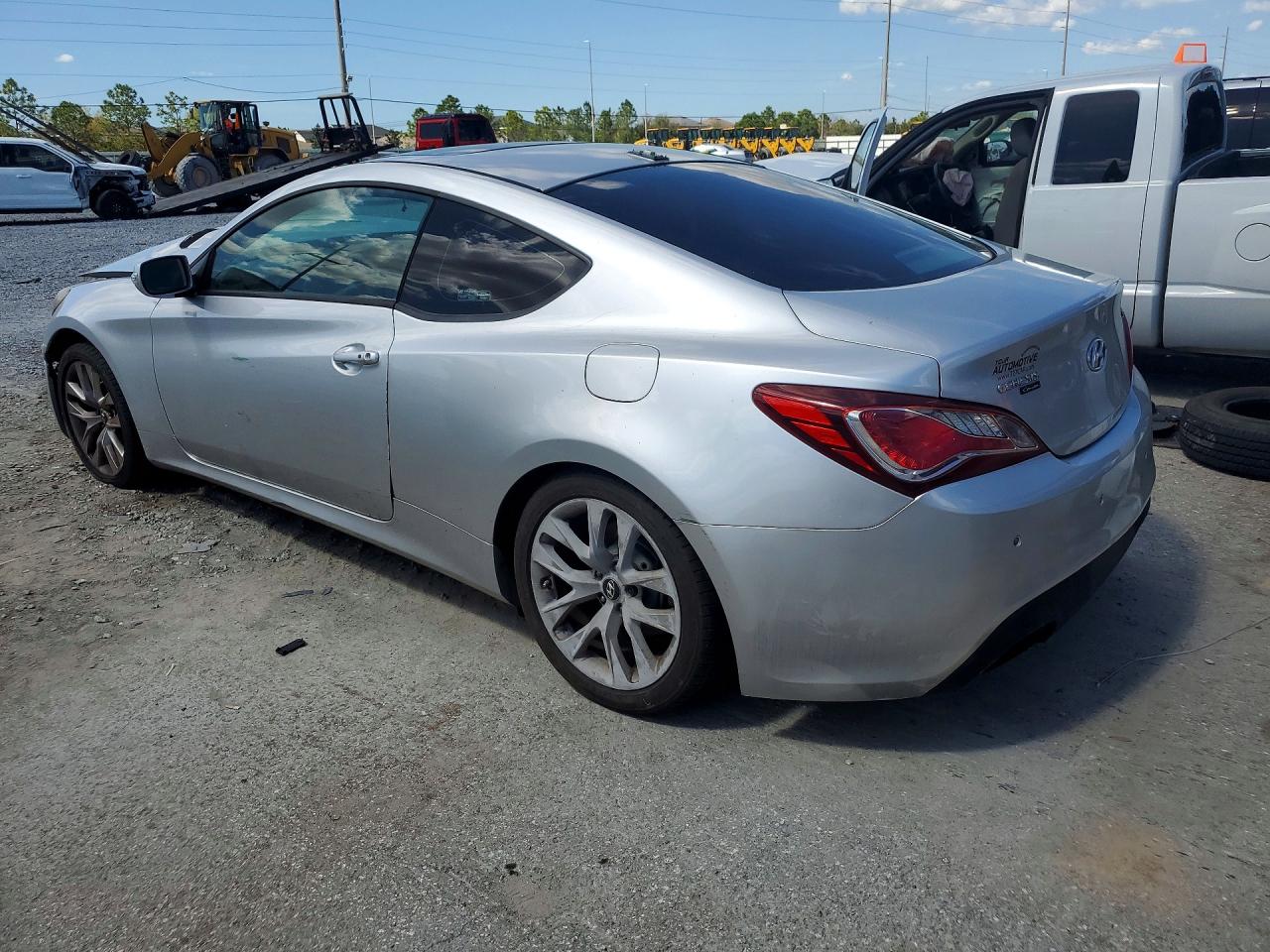2014 Hyundai Genesis Coupe 3.8 Grand Touring Silver vin: KMHHU6KJXEU116737