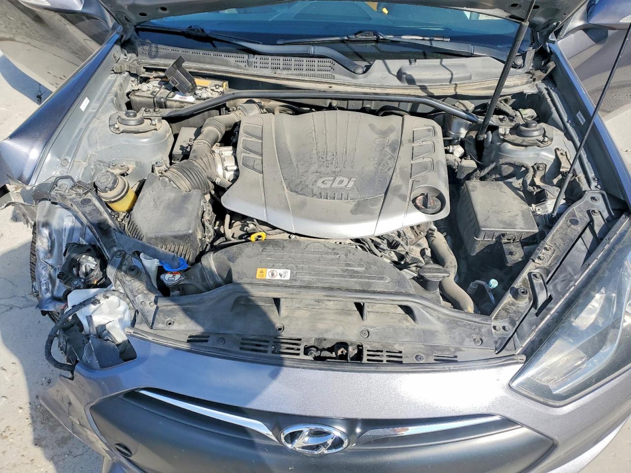 2015 Hyundai Genesis Coupe 3.8 R-spec Угольный vin: KMHHU6KJXFU124306