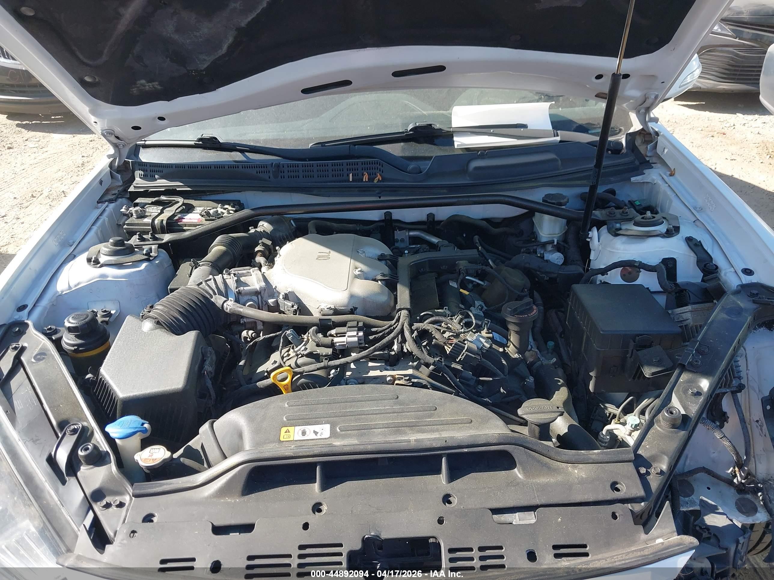 2015 Hyundai Genesis 3.8 R-spec Серебряный vin: KMHHU6KJXFU124774