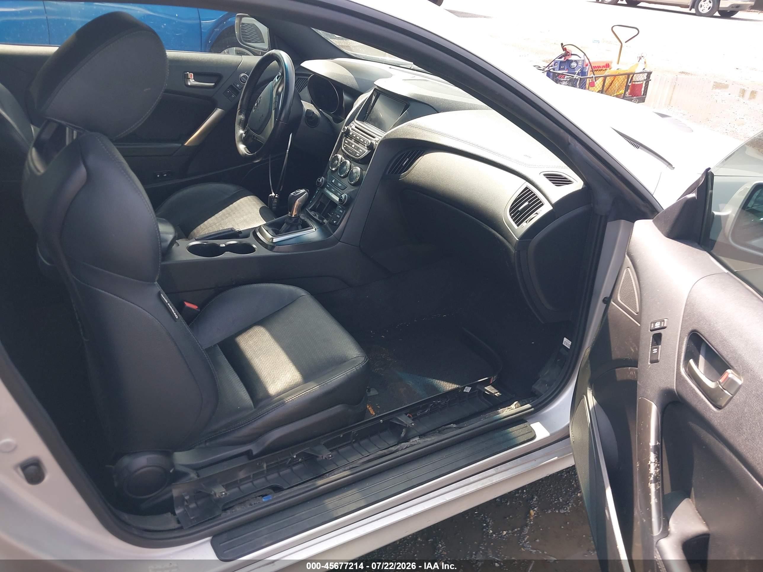 2015 Hyundai Genesis 3.8 Ultimate Серебряный vin: KMHHU6KJXFU126170
