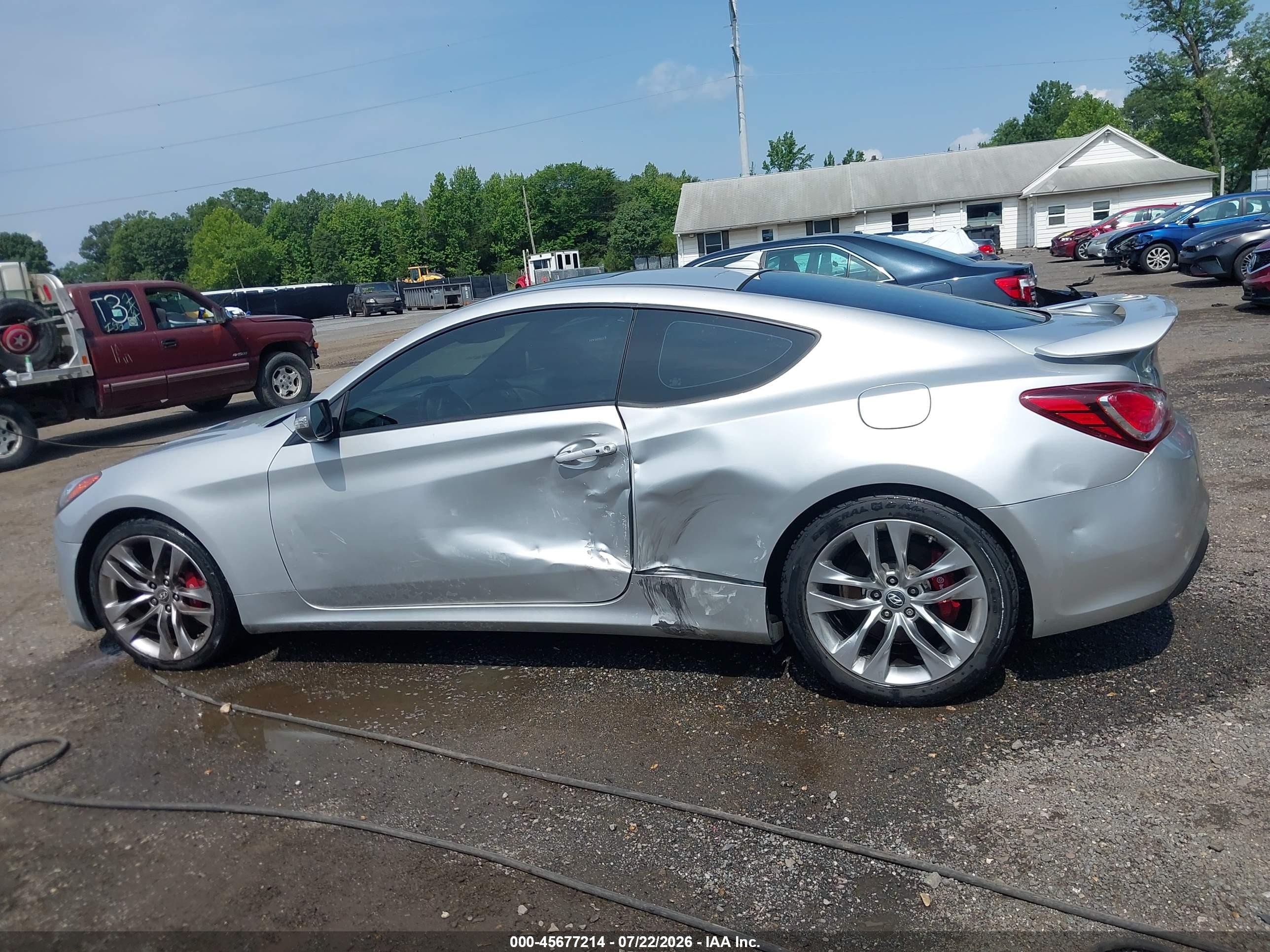 2015 Hyundai Genesis 3.8 Ultimate Серебряный vin: KMHHU6KJXFU126170