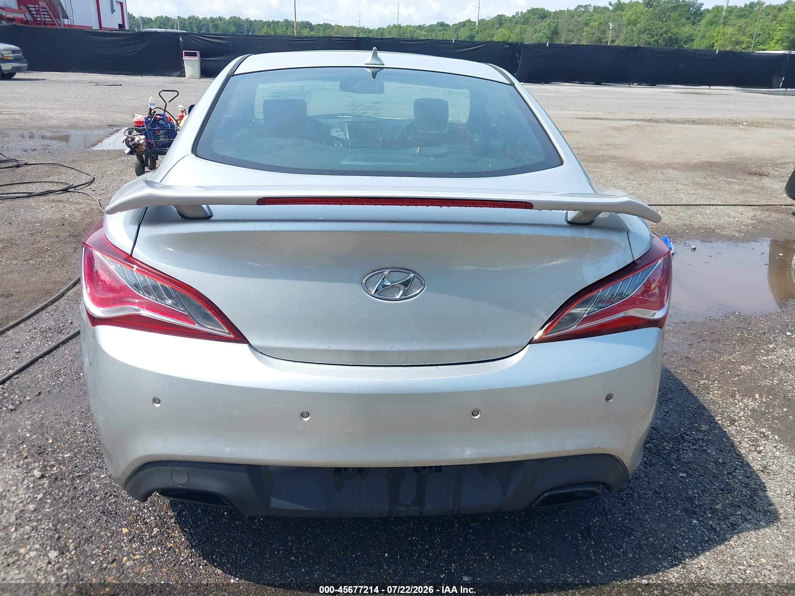 2015 Hyundai Genesis 3.8 Ultimate Серебряный vin: KMHHU6KJXFU126170