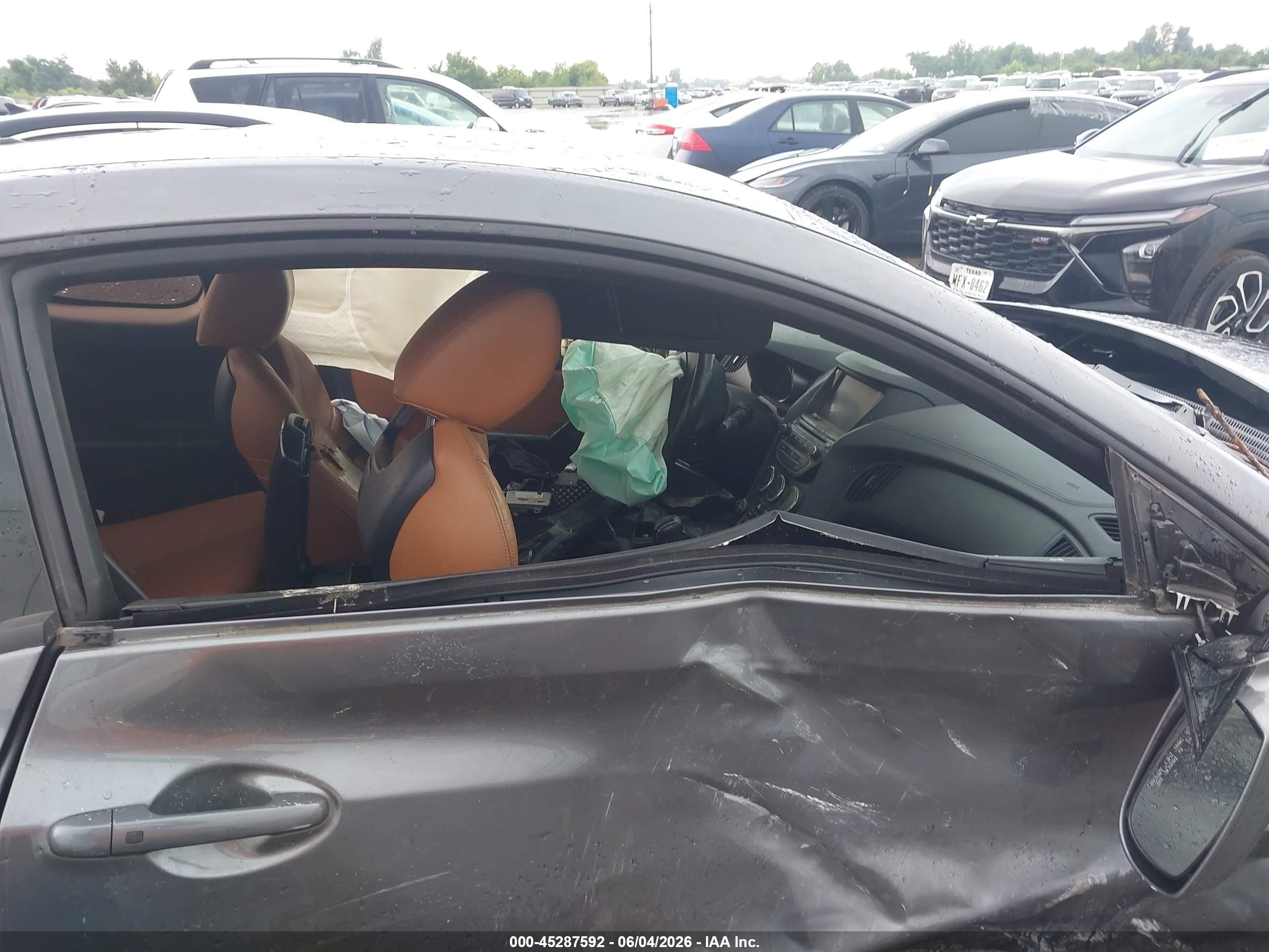 2015 Hyundai Genesis Gray vin: KMHHU6KJXFU127626