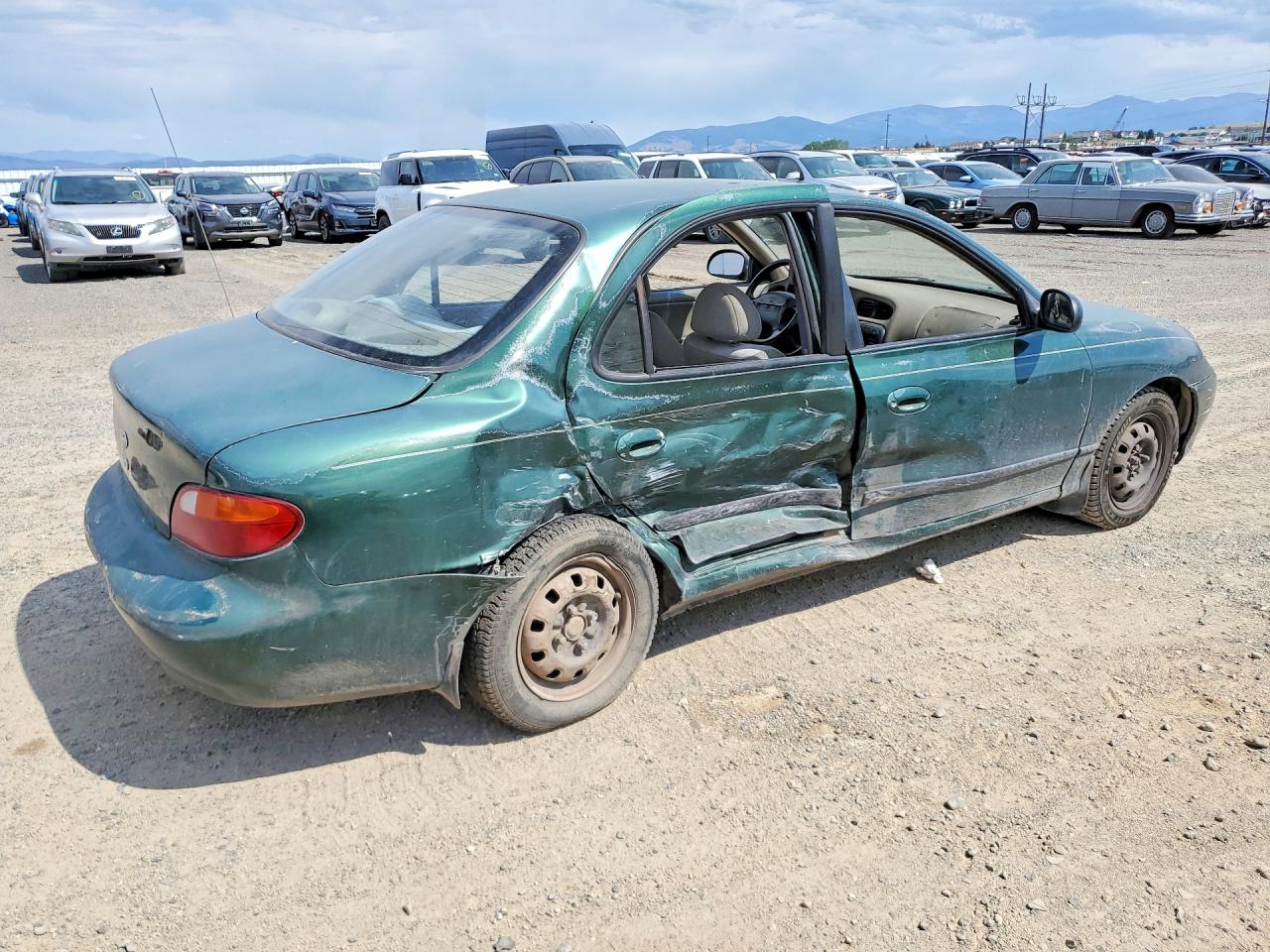 1997 Hyundai Elantra Base Green vin: KMHJF24M0VU594077