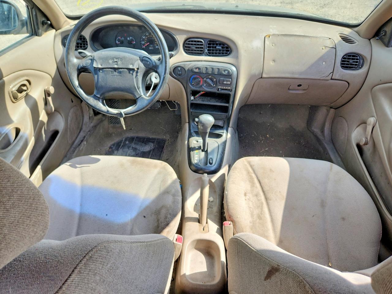1997 Hyundai Elantra Base Green vin: KMHJF24M0VU594077