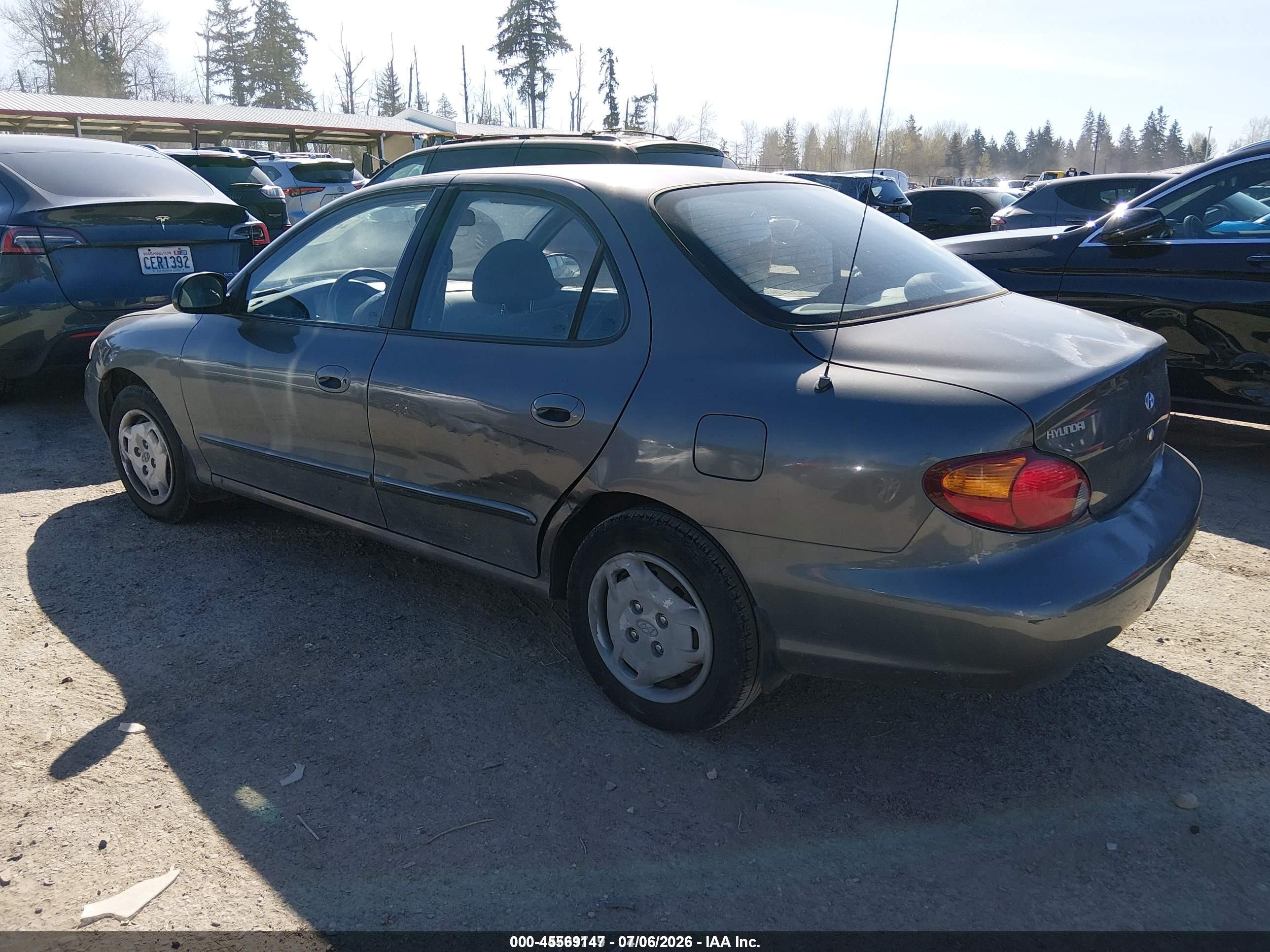 1999 Hyundai Elantra Gl Brown vin: KMHJF25F8XU781585