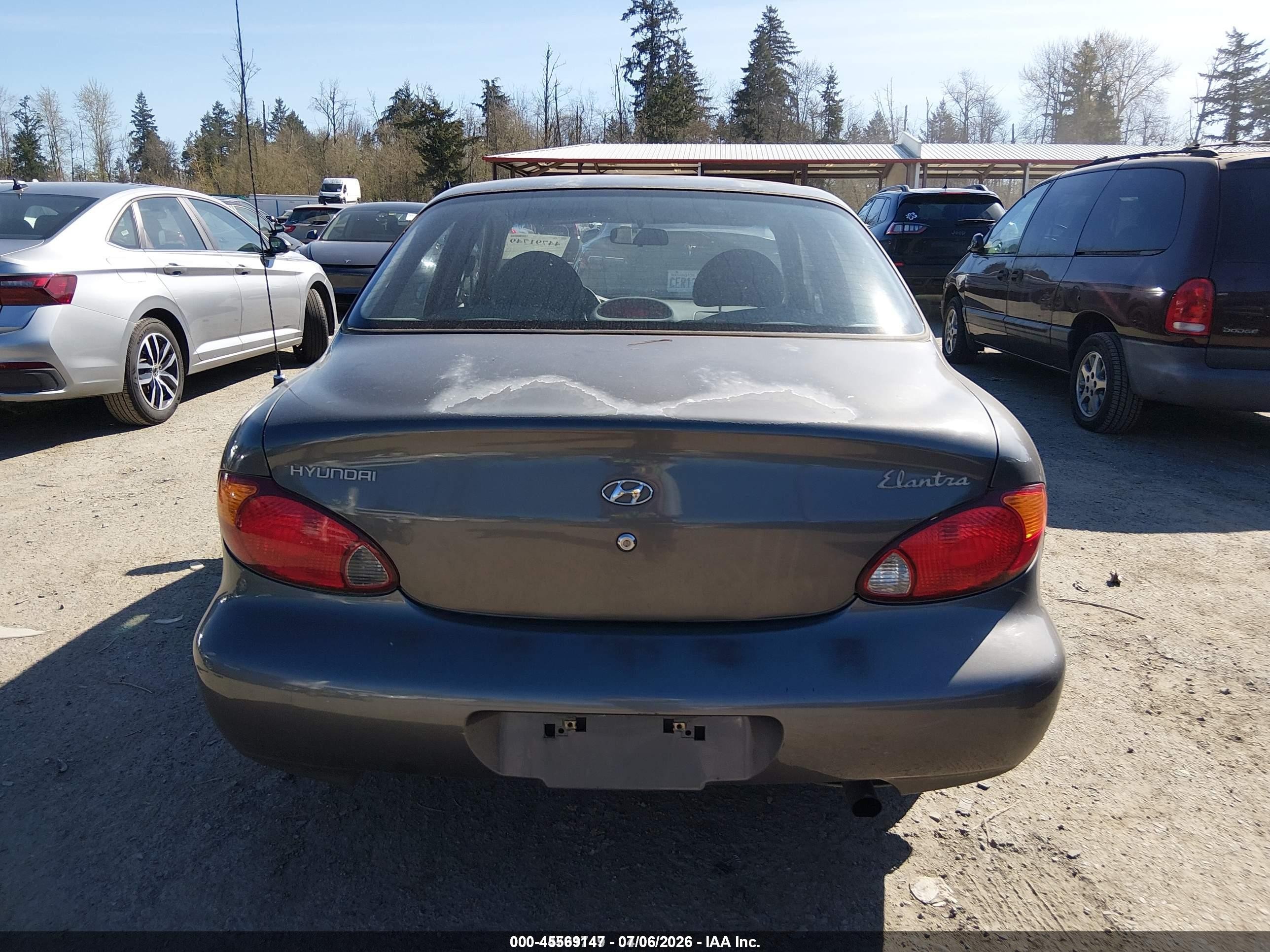 1999 Hyundai Elantra Gl Brown vin: KMHJF25F8XU781585