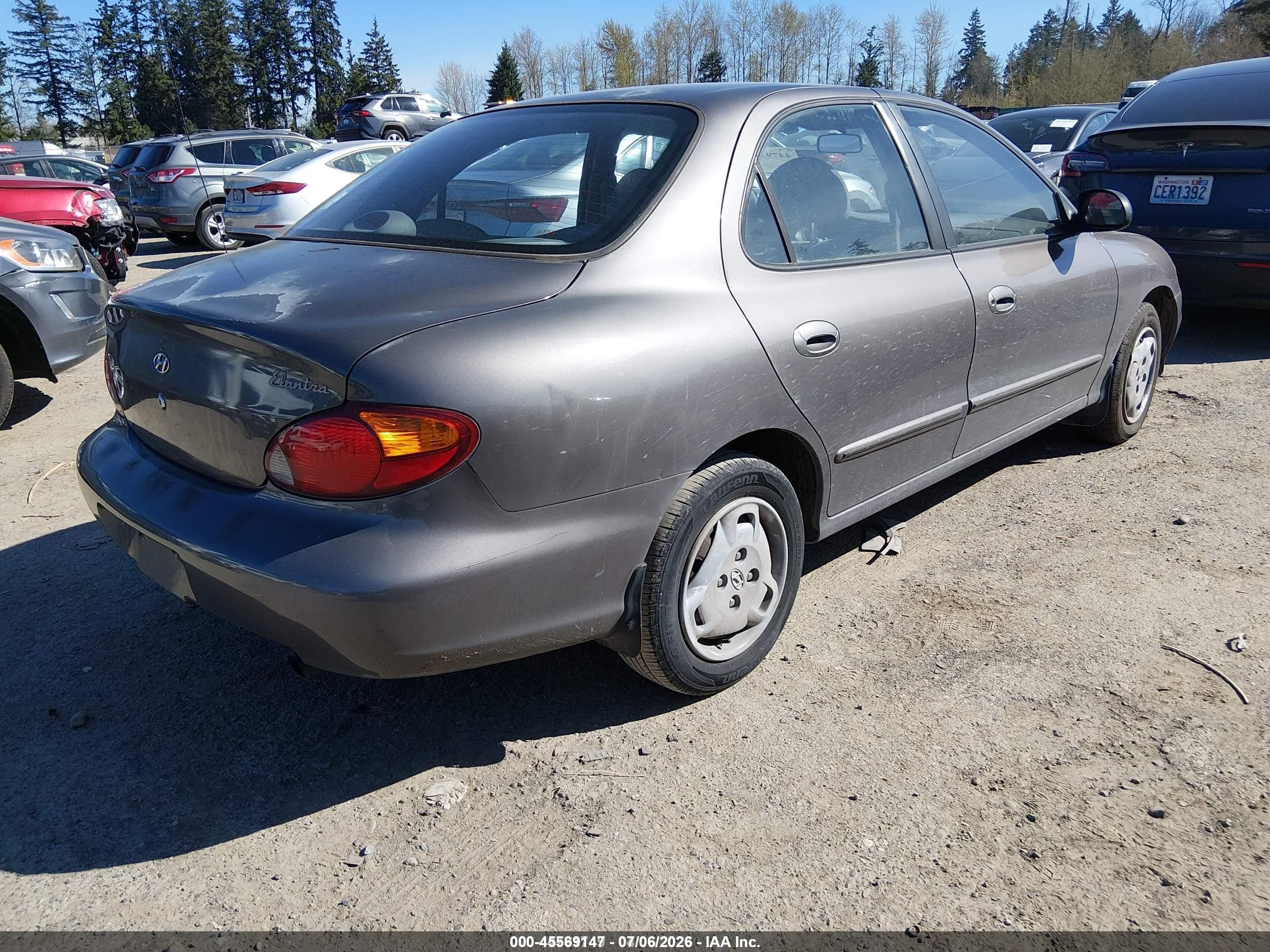 1999 Hyundai Elantra Gl Brown vin: KMHJF25F8XU781585