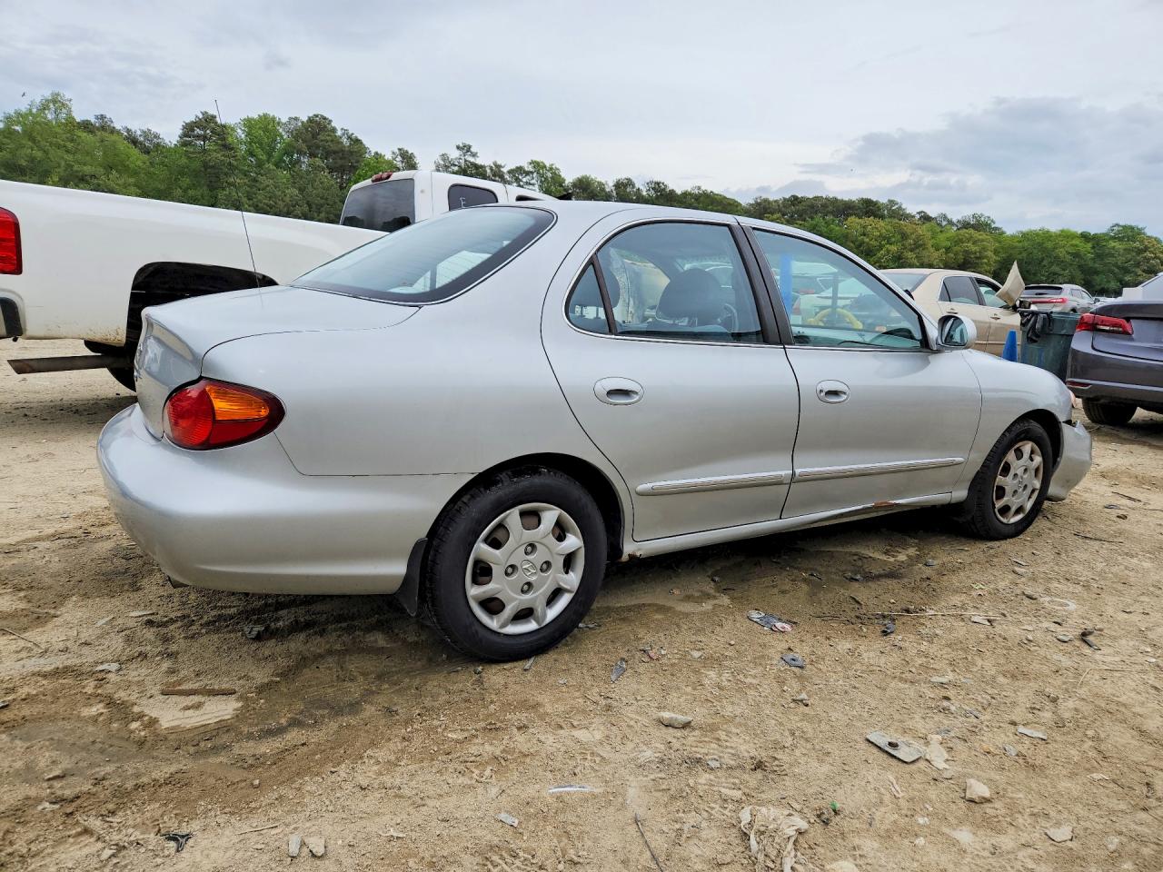 2000 Hyundai Elantra Gls Silver vin: KMHJF35F7YU005228
