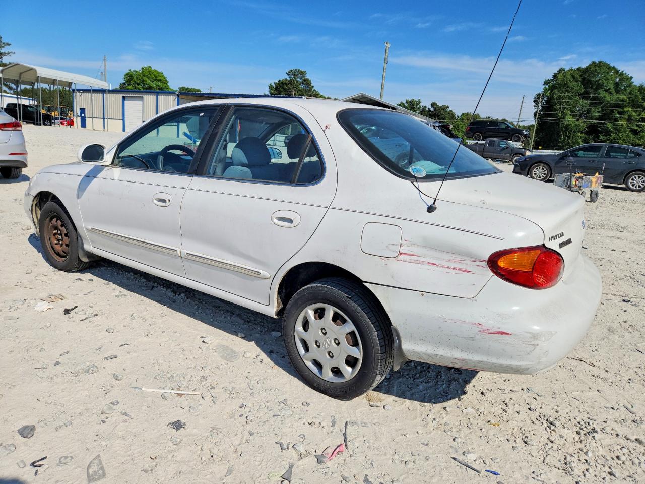 2000 Hyundai Elantra Gls White vin: KMHJF35F7YU030758