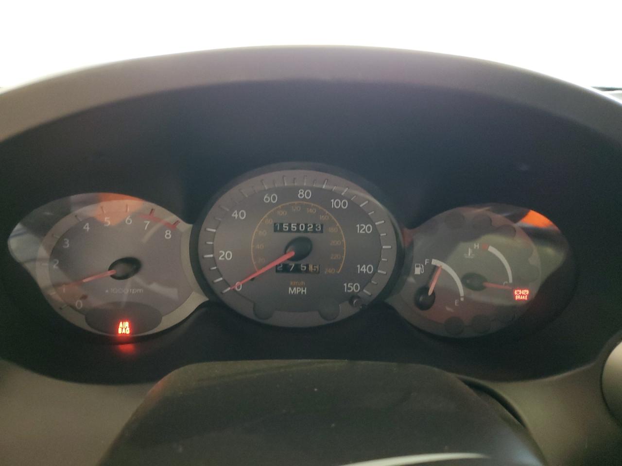 2000 Hyundai Tiburon  White vin: KMHJG25F1YU217419